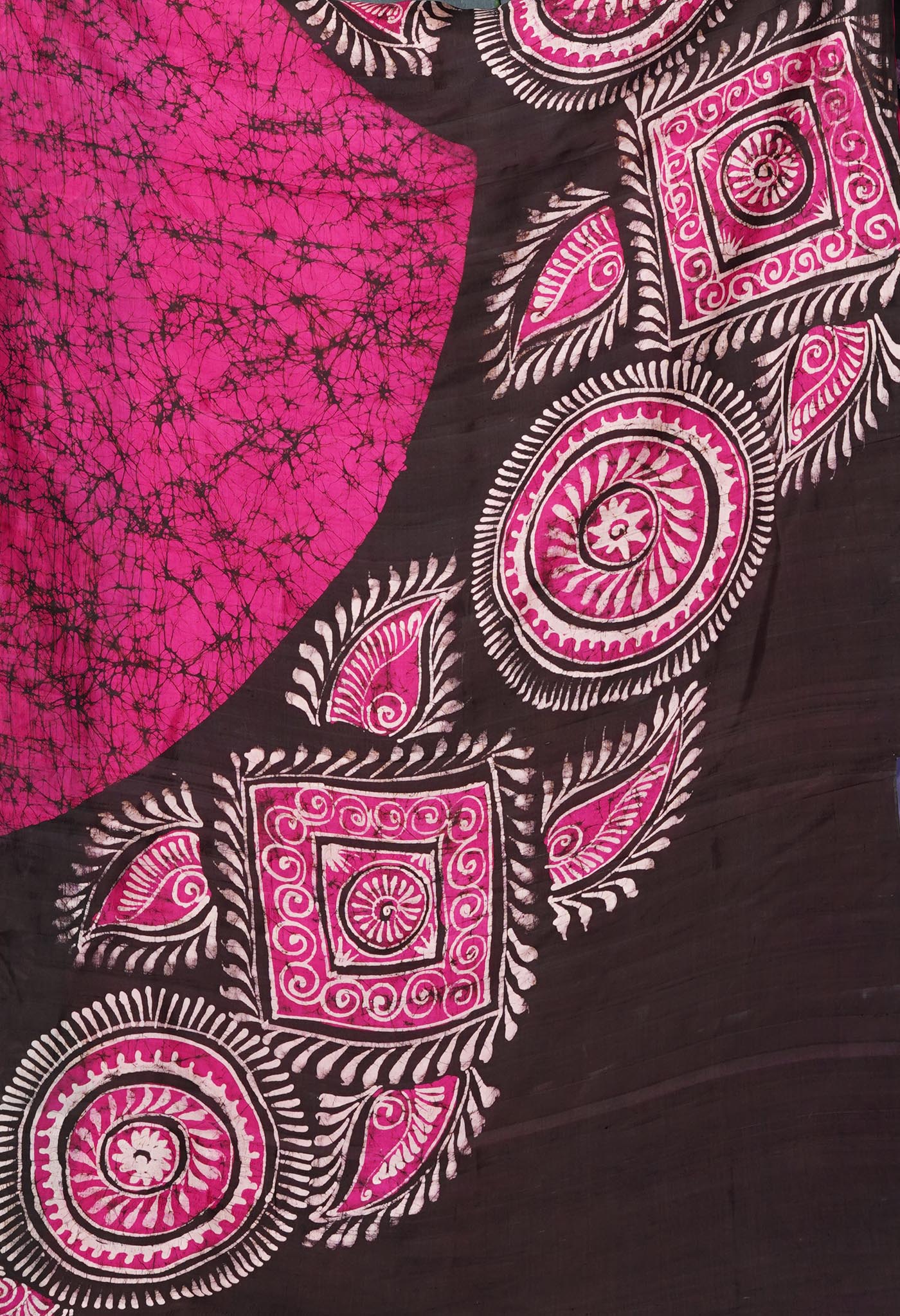 Pink Pure Handloom Wax Batik Printed Murshidabad Silk Saree