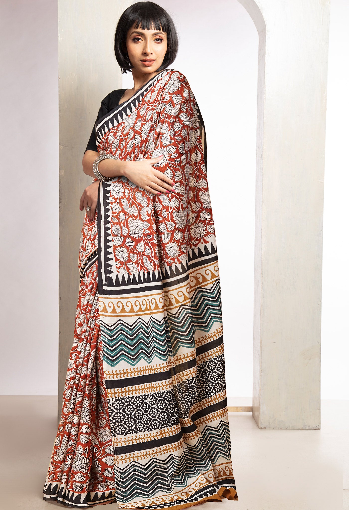 Red Pure Bagru Printed Soft Cotton Saree-UNM78116