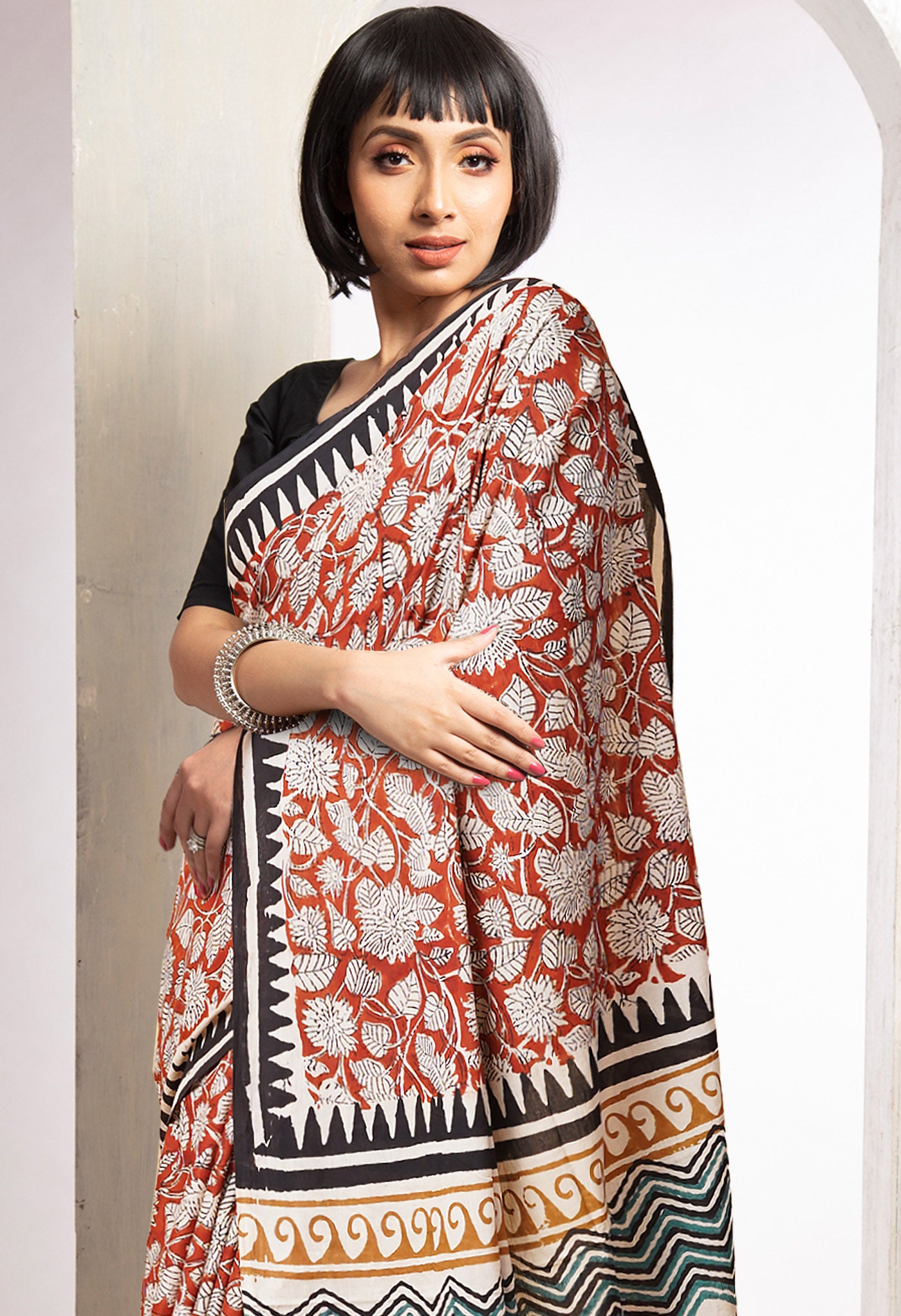 Red Pure Bagru Printed Soft Cotton Saree-UNM78116