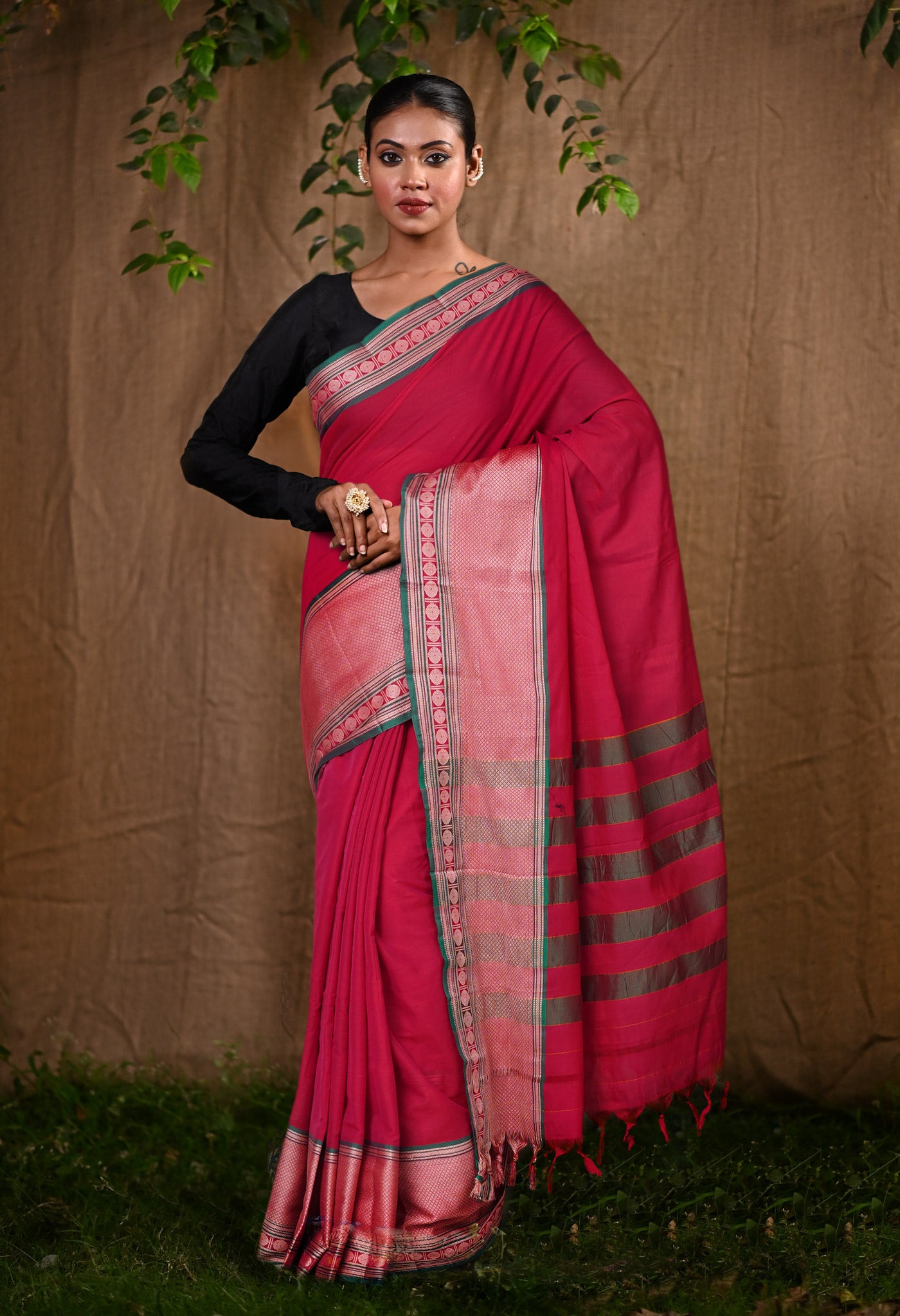 Red Pure Handloom Narayani Cotton Saree-UNM78250