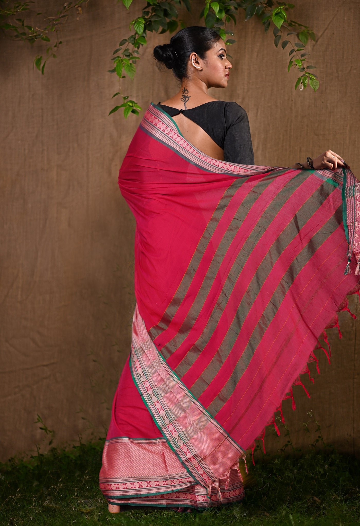 Red Pure Handloom Narayani Cotton Saree-UNM78250