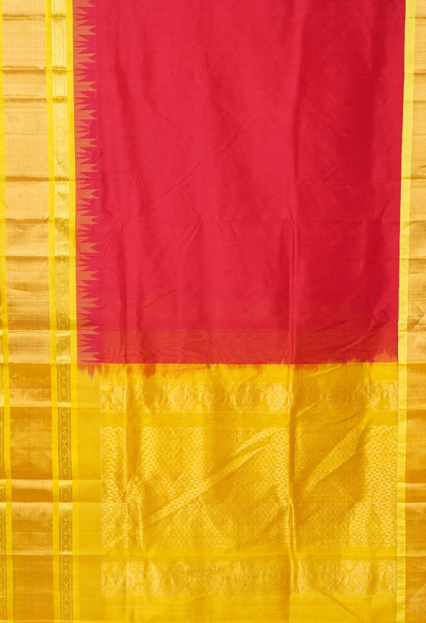 Red Pure Handloom Assam Silk Saree-UNM78310