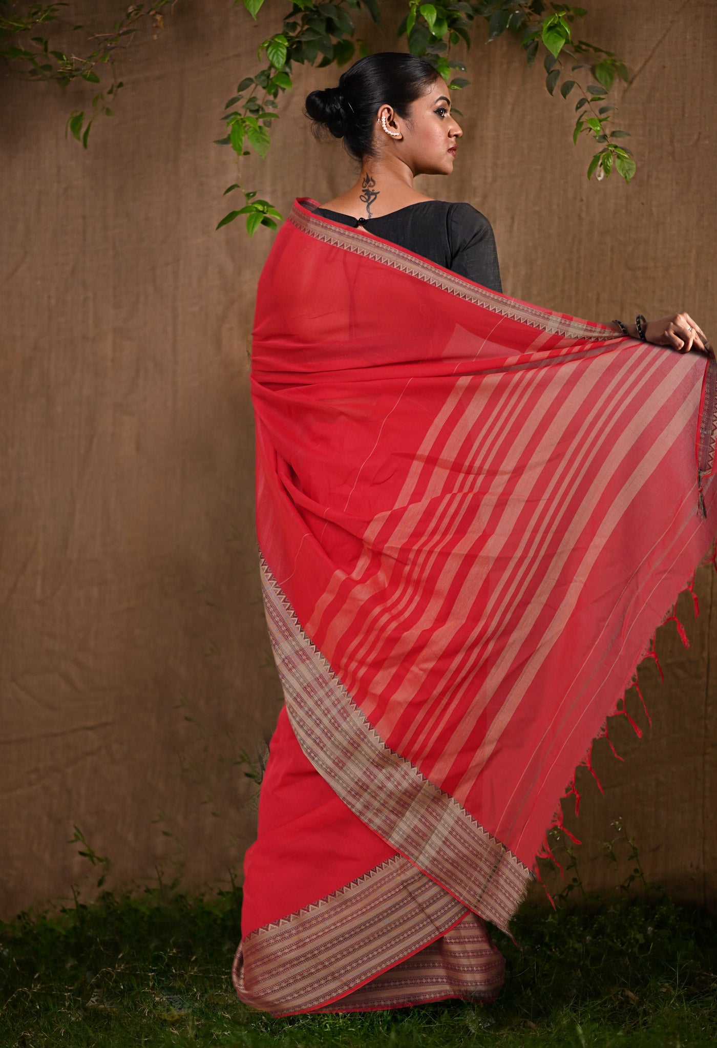 Red Pure Handloom Narayani Cotton Saree-UNM78388