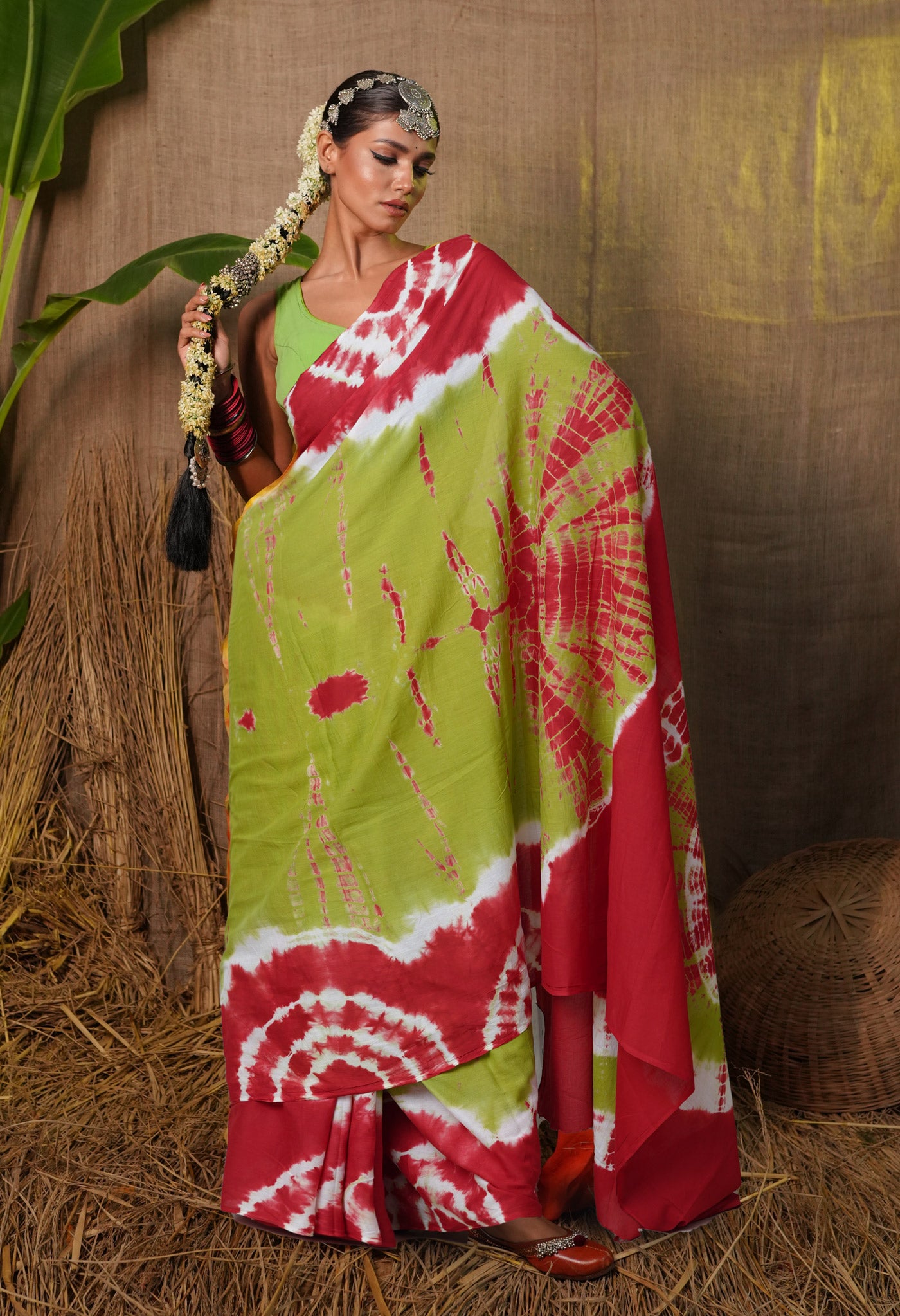 Green-Red Pure Tie And Dye Shibori Printed Soft Cotton Saree-UNM78522