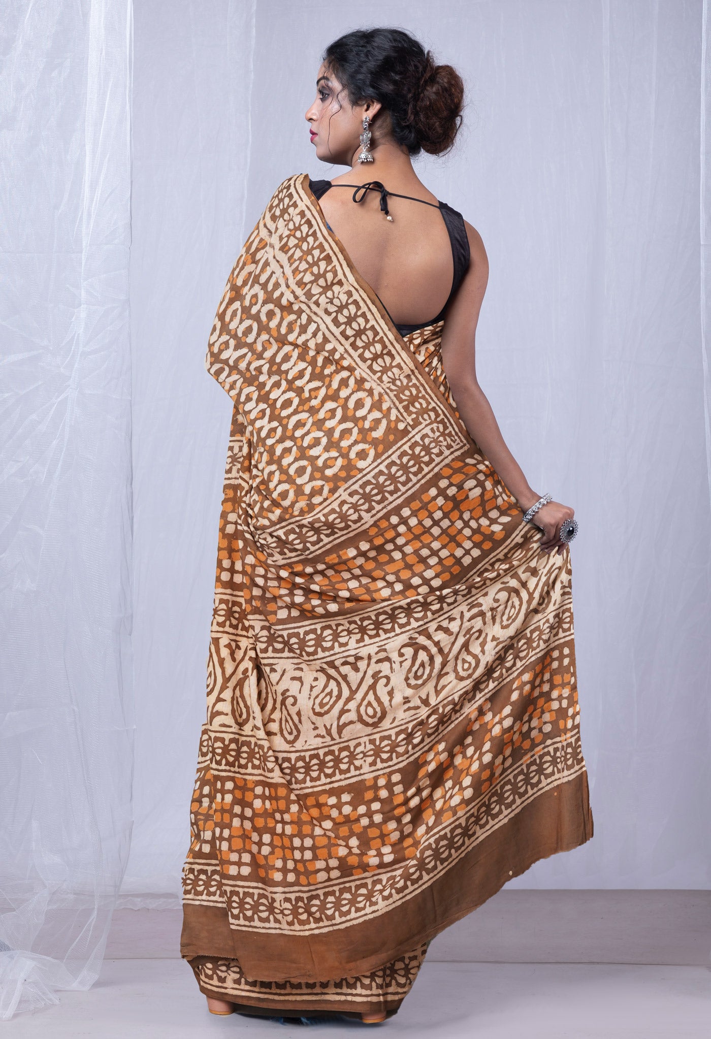 Brown Pure Dabu Printed Mulmul Cotton Saree-UNM78970