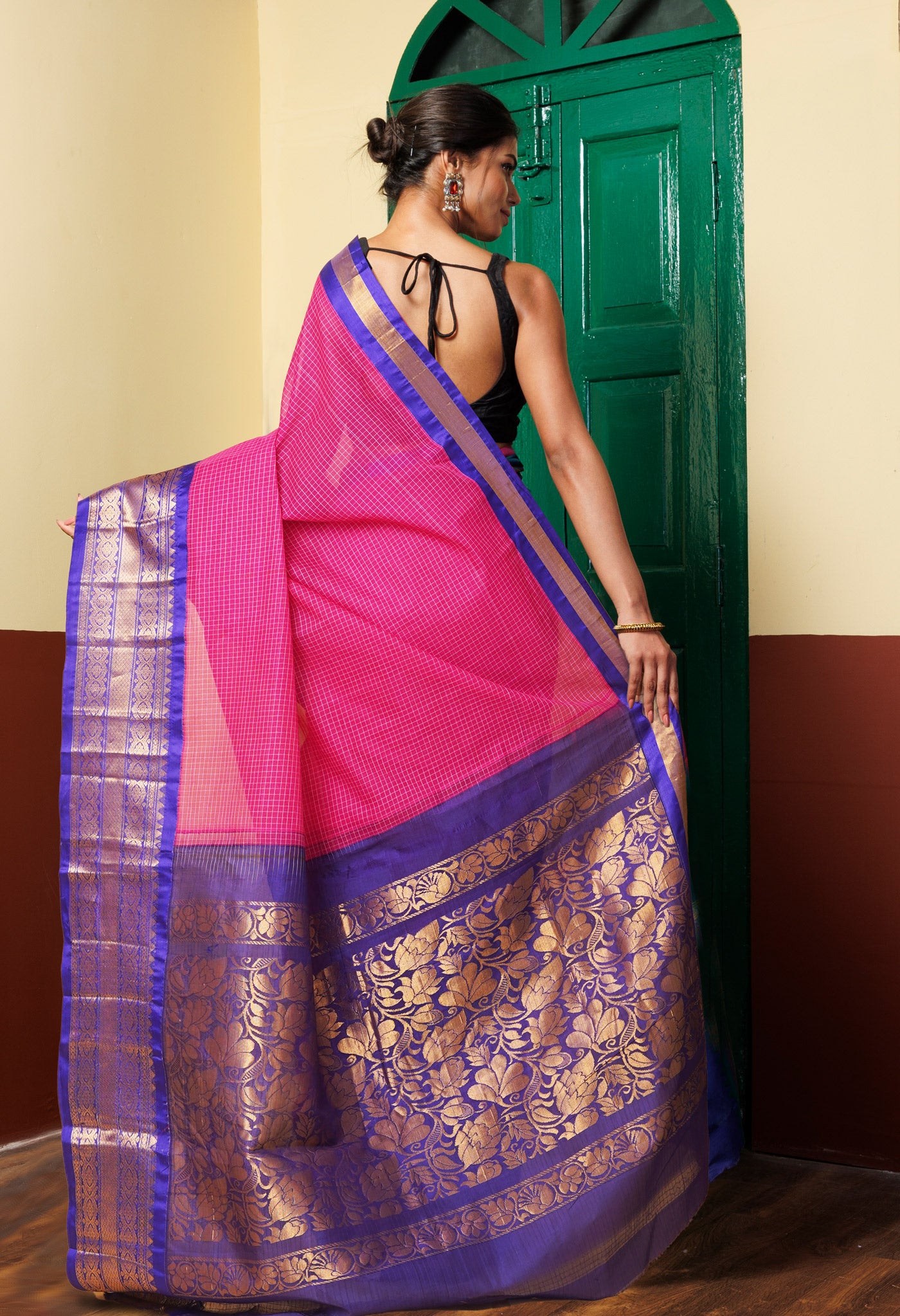 Pink Pure Handloom Gadwal Cotton Saree