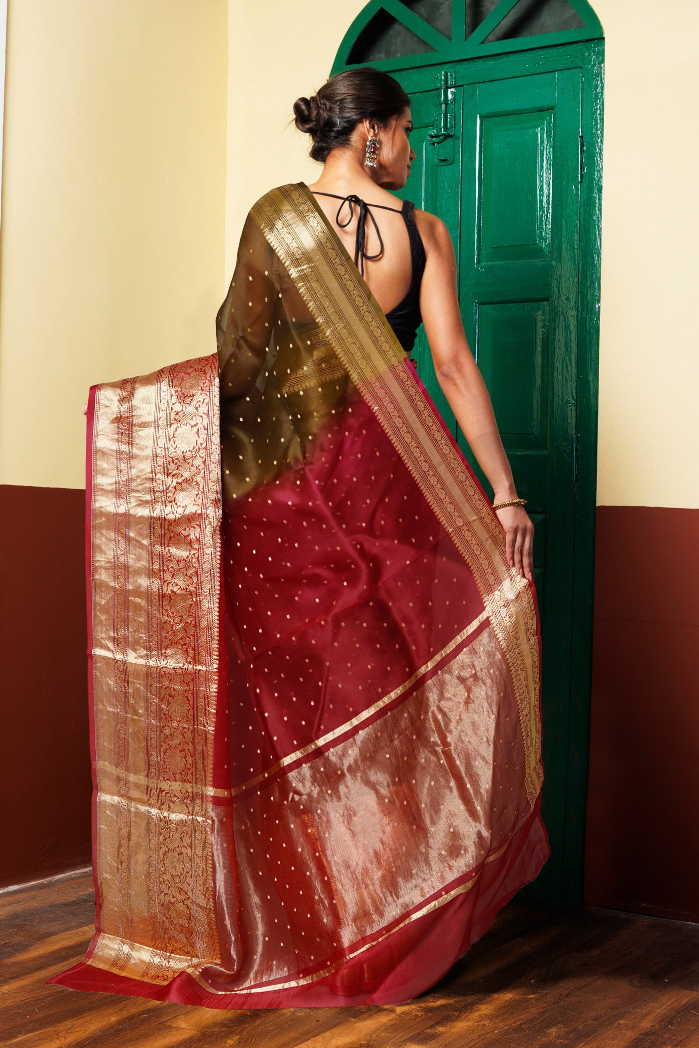 Dark Mehindi Green-Pink Pure Dyed Banarasi Organza Saree-UNM80271