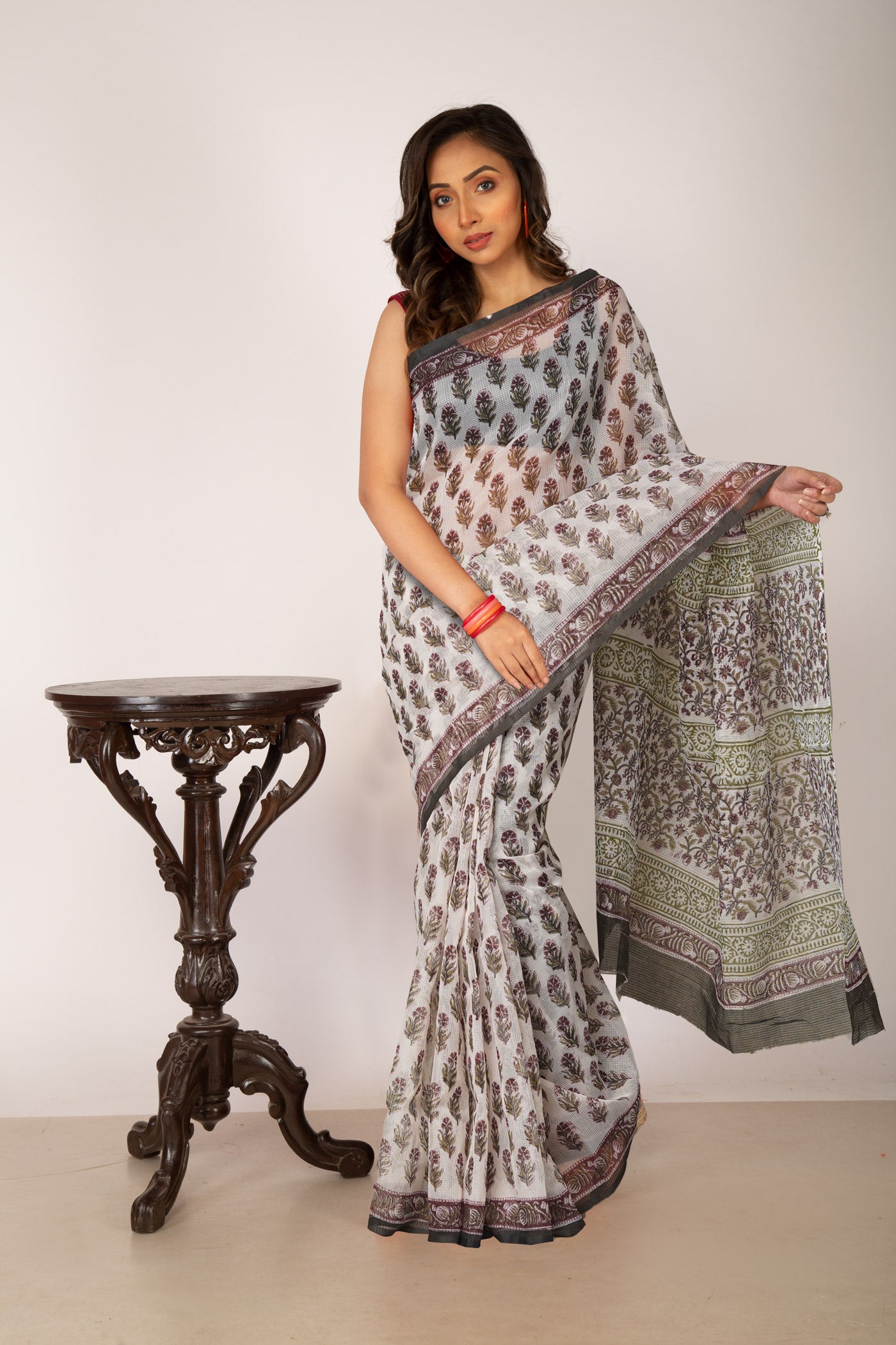 Ivory-Black Pure Block Printed Fancy Checks Supernet Saree-UNM80942