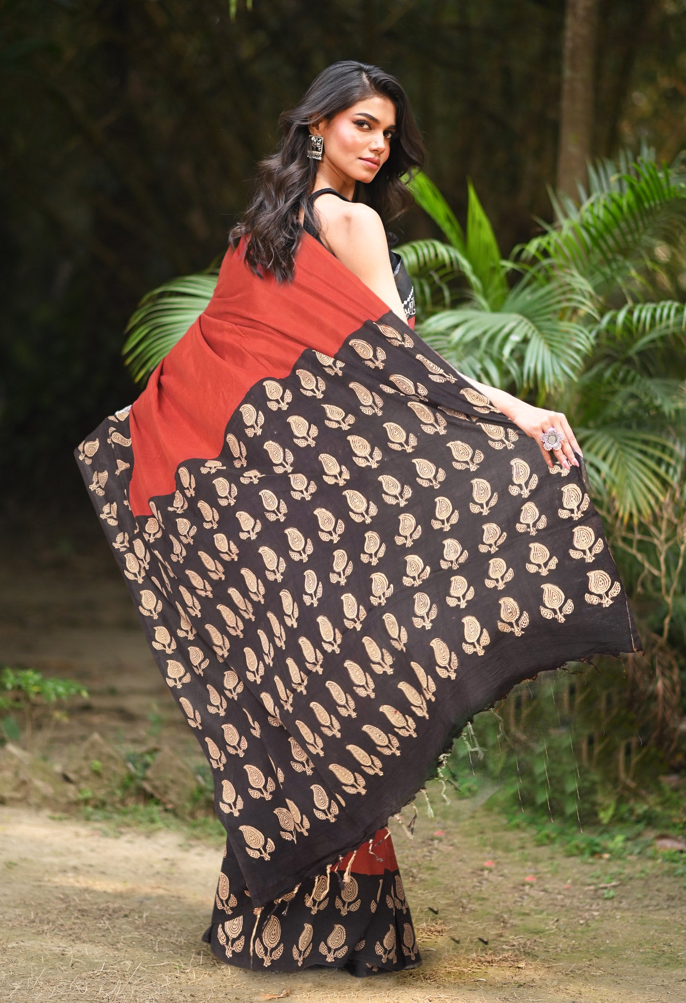 Red-Black Pure Bagru Block Printed Soft Silk Saree-UNM81830