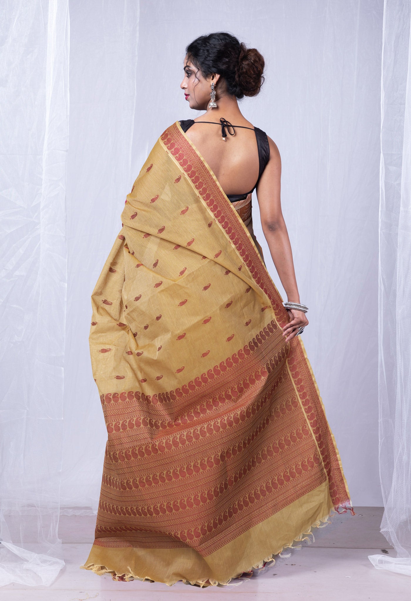 Beige Pure Pavani Handcrafted Chettinad Cotton Saree-UNM82165