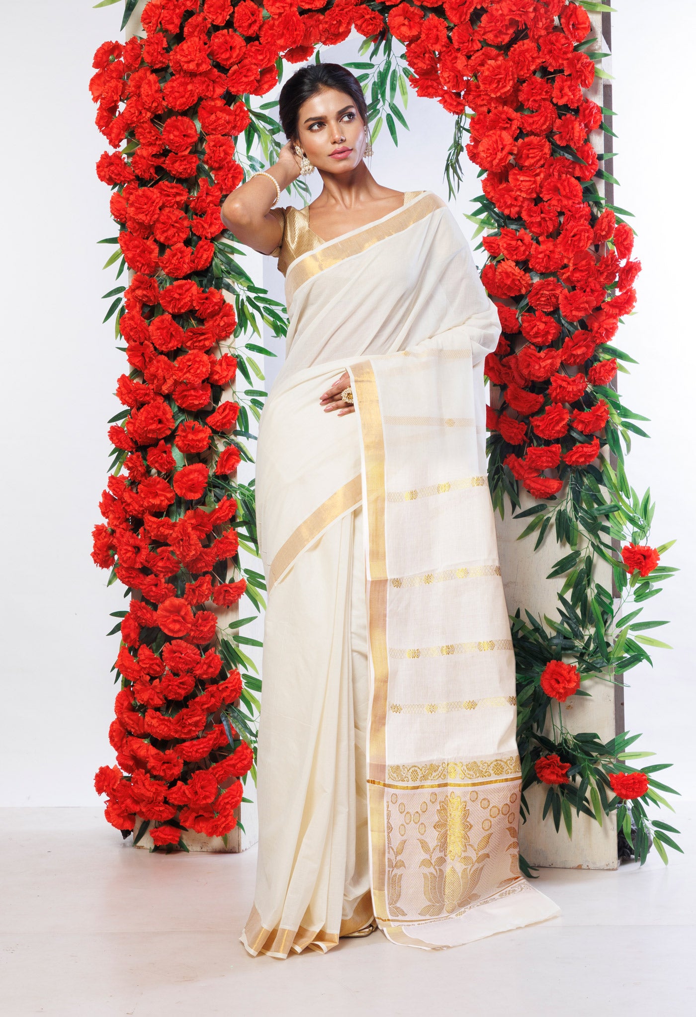 Ivory Pure Kerala Kasavu Cotton Saree-UNM82321