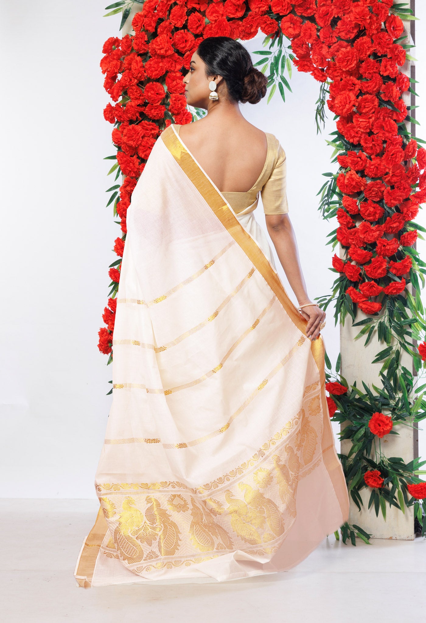 Ivory Pure Kerala Kasavu Cotton Saree-UNM82325