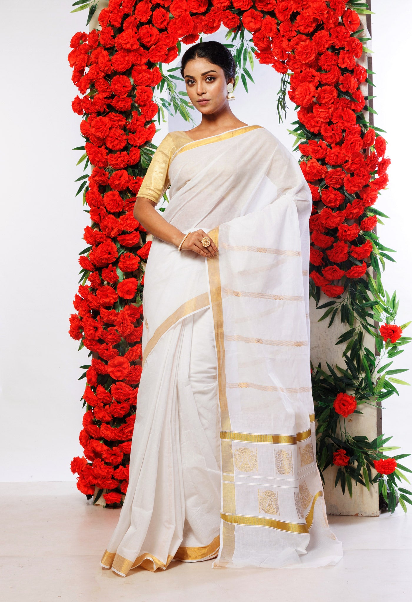 Ivory Pure Kerala Kasavu Cotton Saree-UNM82327