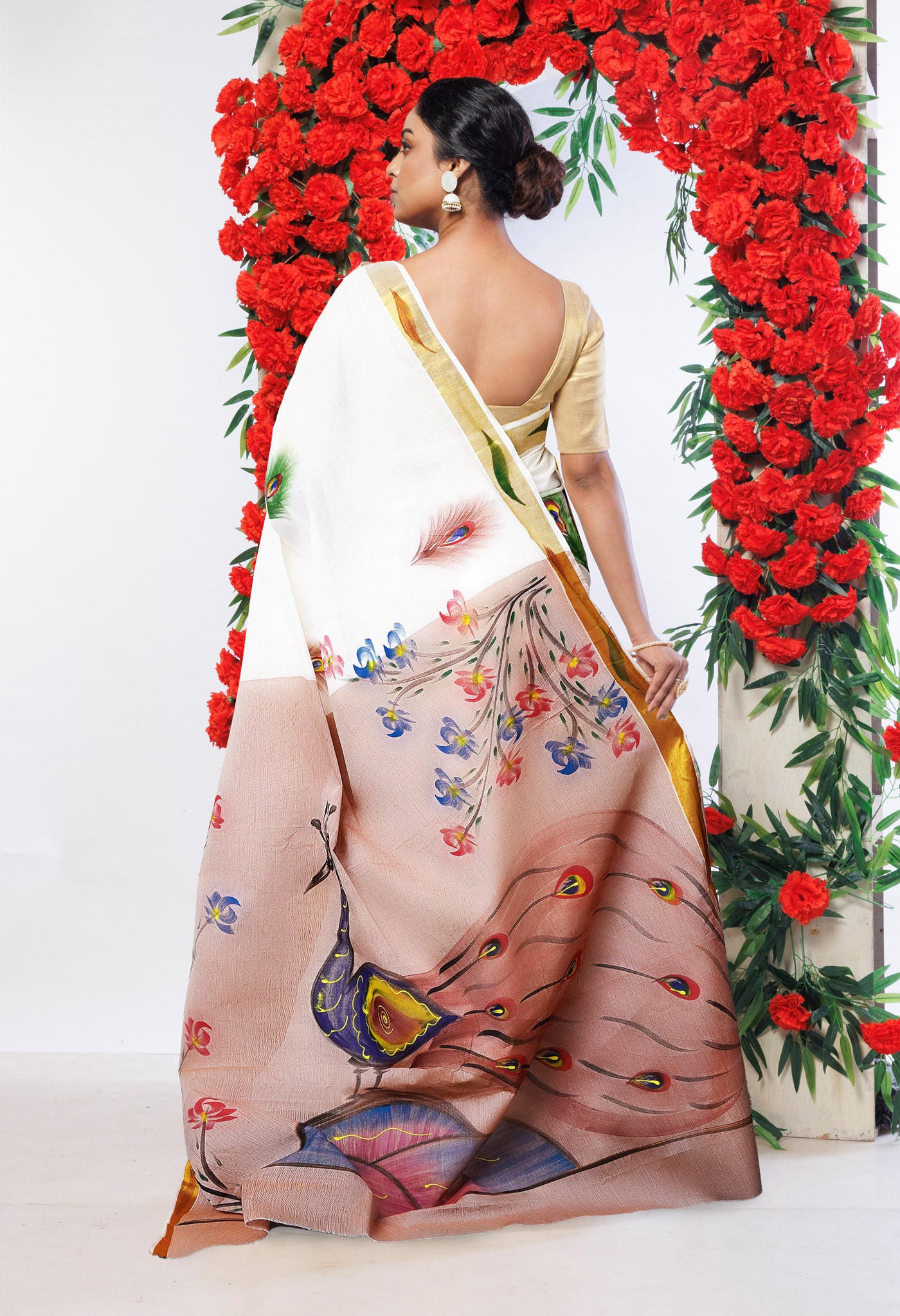 Ivory-Pale Orange Pure Brush Painted Kerala Kasavu Cotton Saree-UNM82330