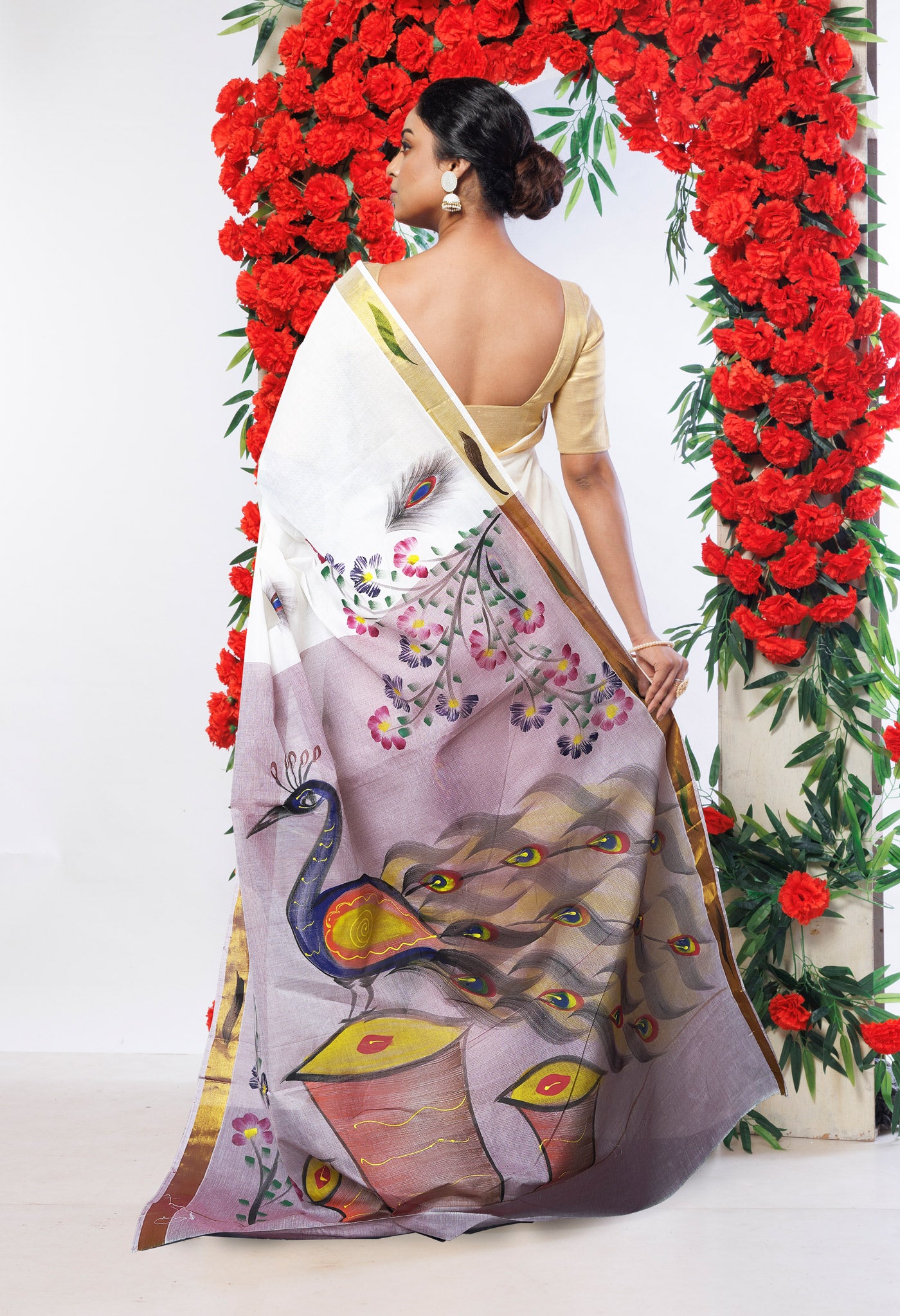 Ivory-Pale Maroon Pure Brush Painted Kerala Kasavu Cotton Saree-UNM82334