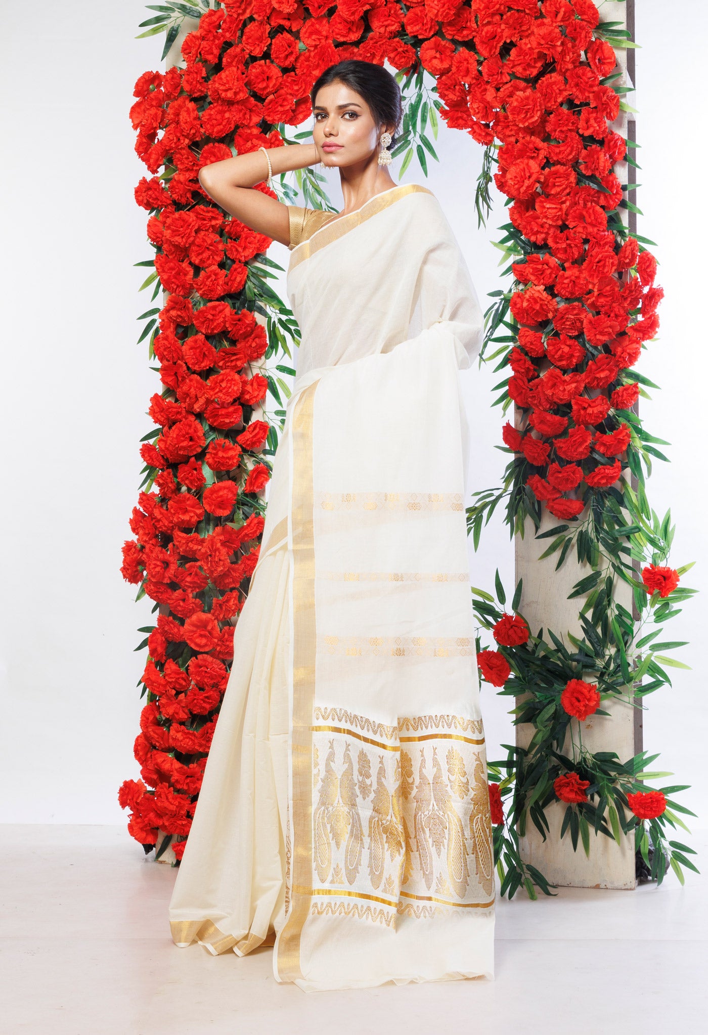 Ivory Pure Kerala Kasavu Cotton Saree-UNM82365