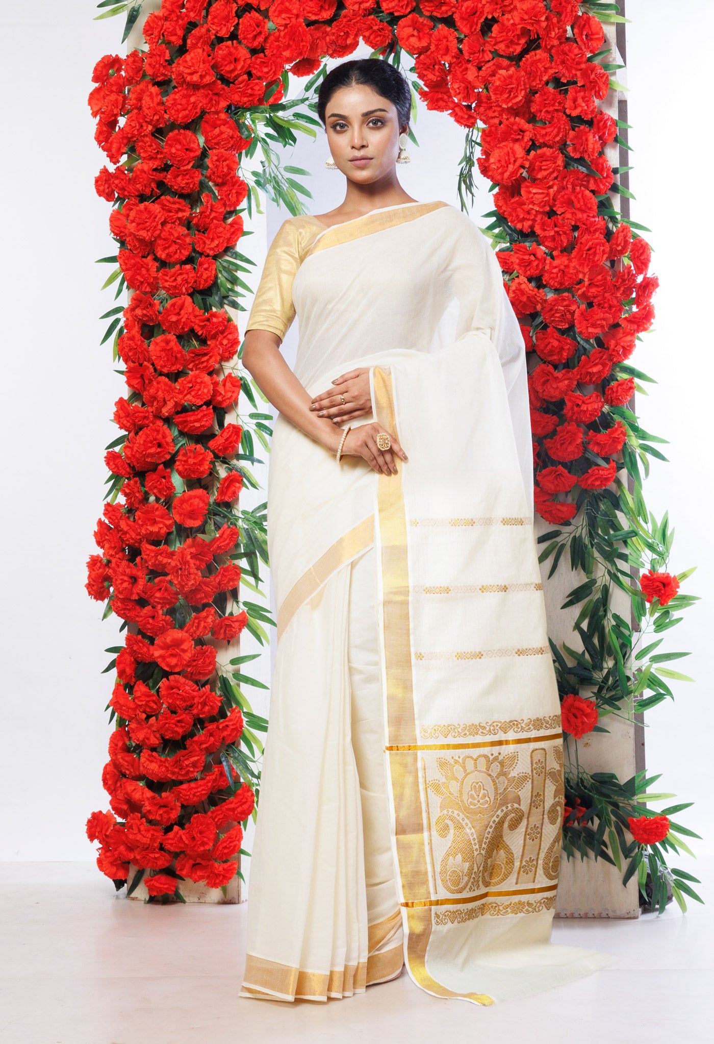 Ivory Pure Kerala Kasavu Cotton Saree-UNM82367