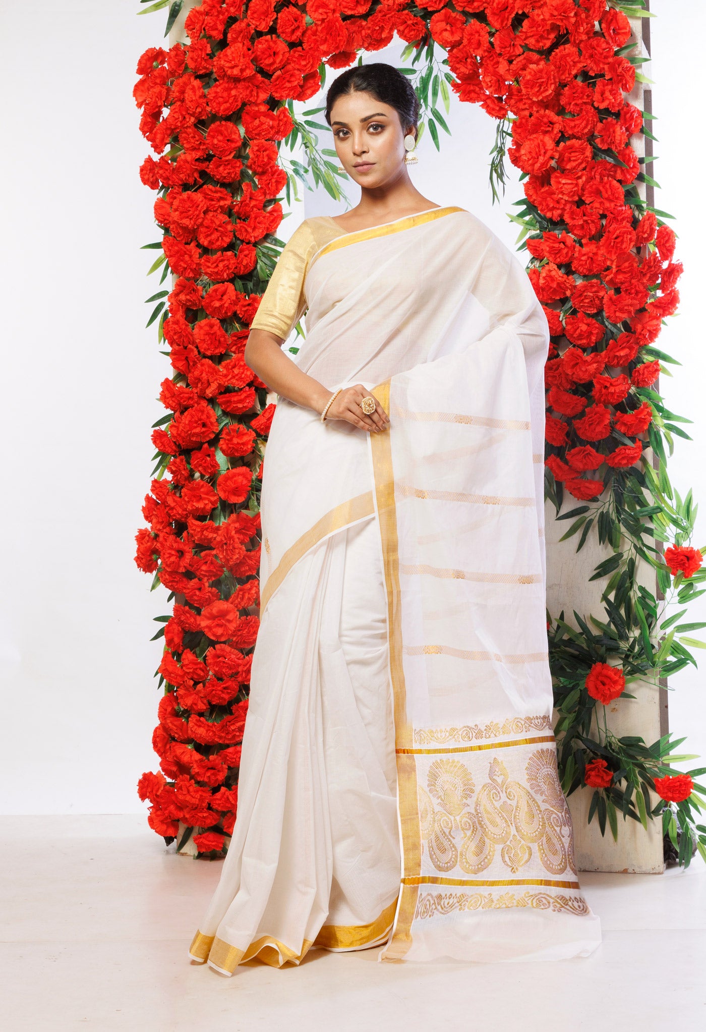 Ivory Pure Kerala Kasavu Cotton Saree-UNM82368