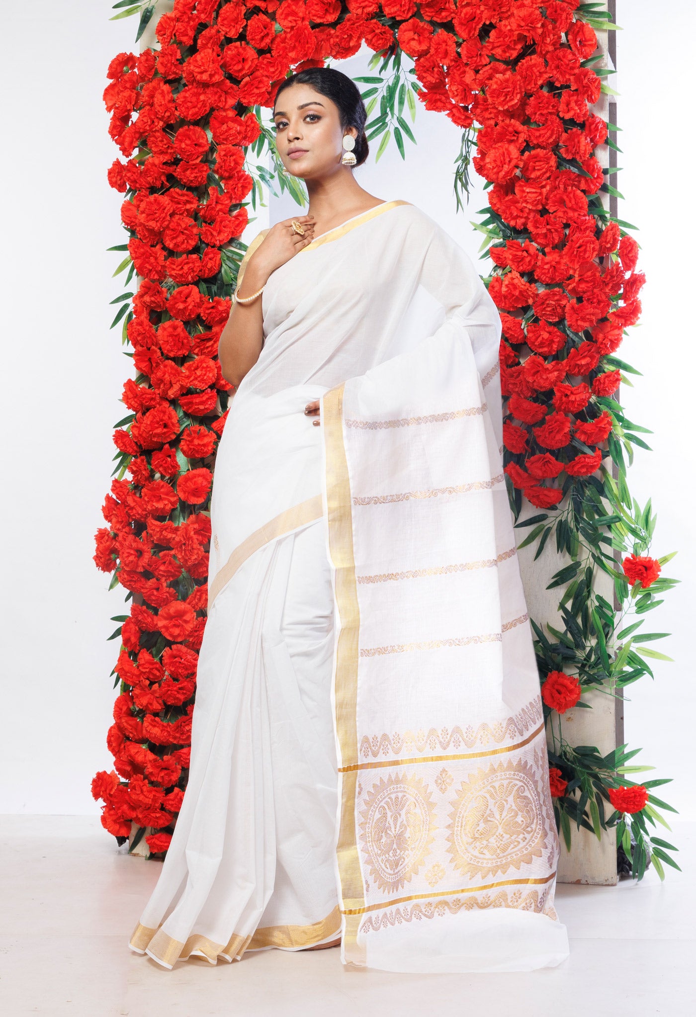 Ivory Pure Kerala Kasavu Cotton Saree-UNM82371