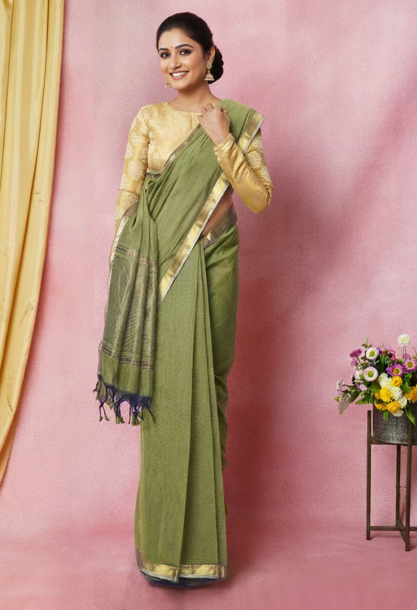 Pale Green Pure Plain Pavani Mangalgiri Cotton Saree-UNM83175