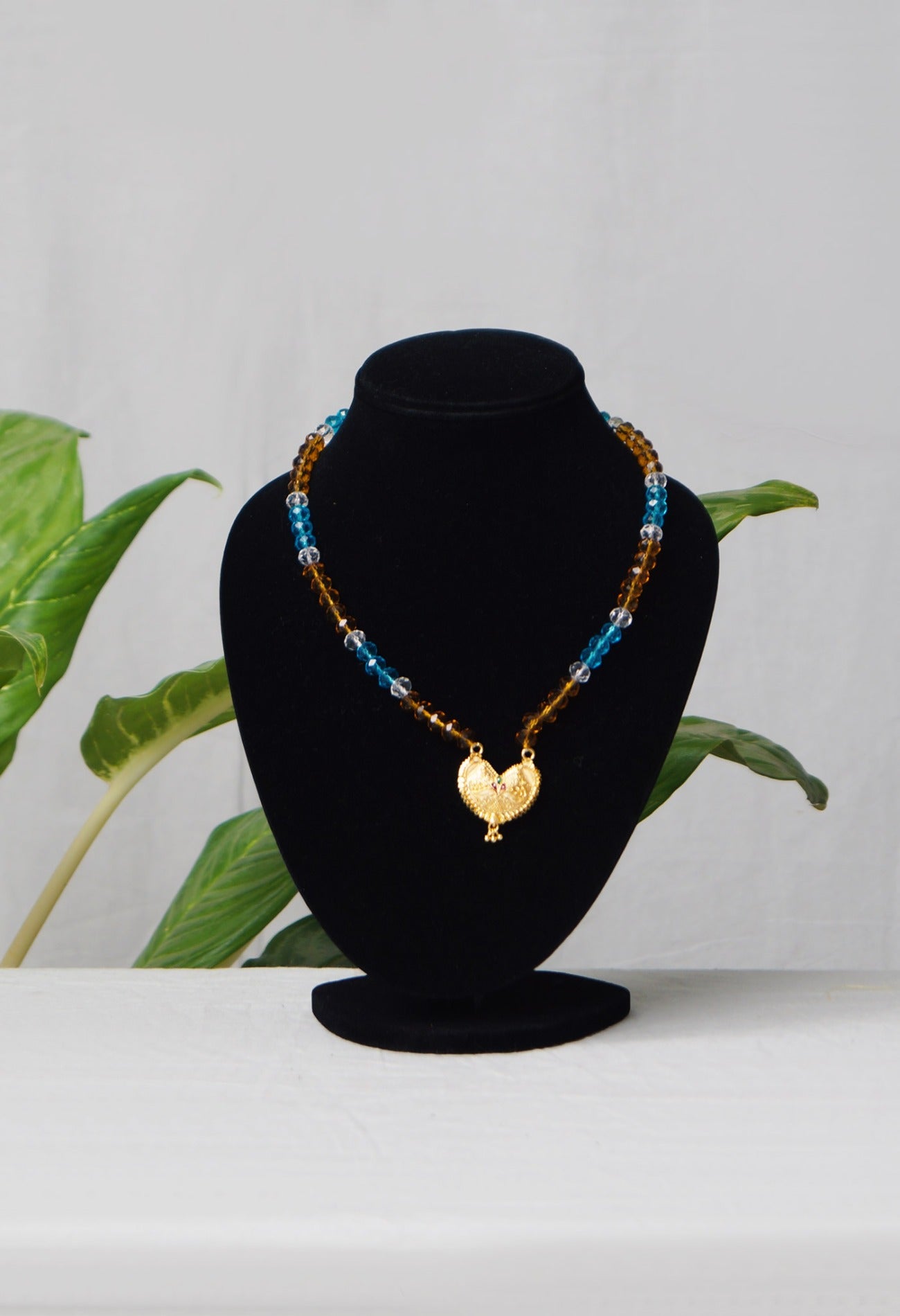 Online Shopping for White Amravati Crystal Beads with Micro Gold Plated Pendant with jewellery from Andhra Pradesh at Unnatisilks.com India