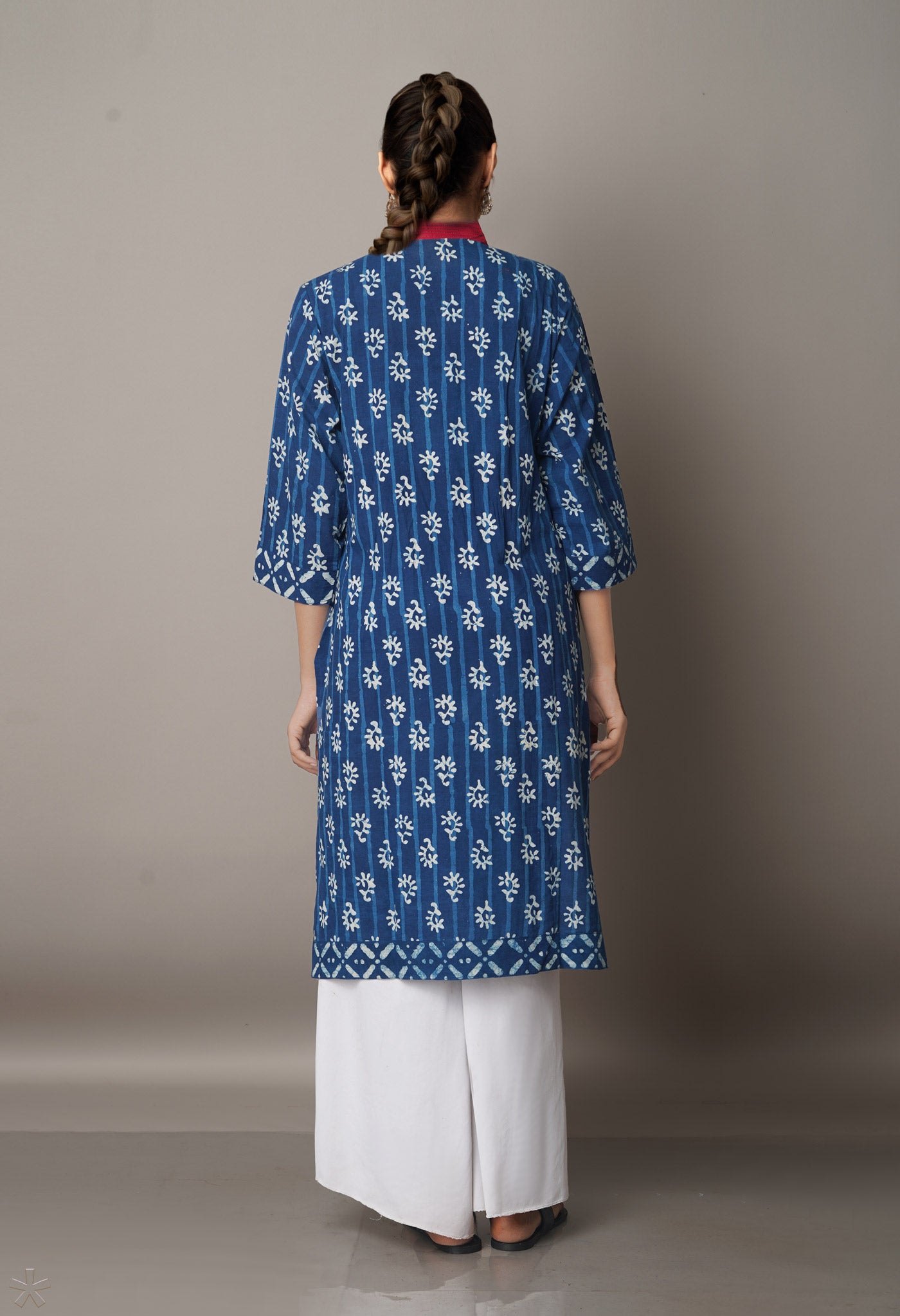 PKK1436-Sloka Weaves Navy Blue Cotton Dabu Printed Kurta