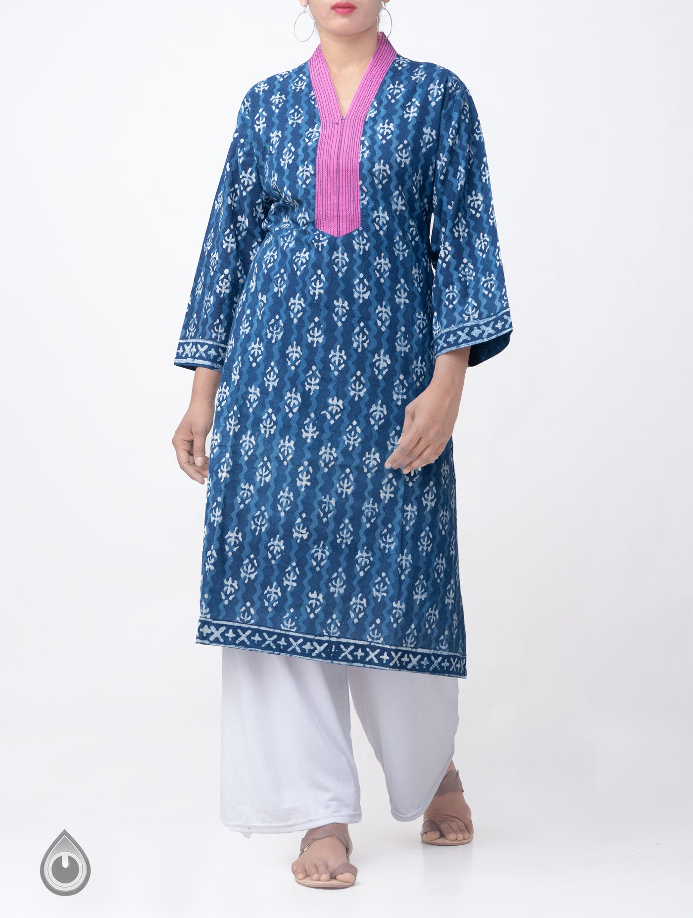 Online Shopping for Sloka Weaves Navy Blue Cotton Dabu Printed Kurta with Dabu Prints from Rajasthan at Unnatisilks.com, India