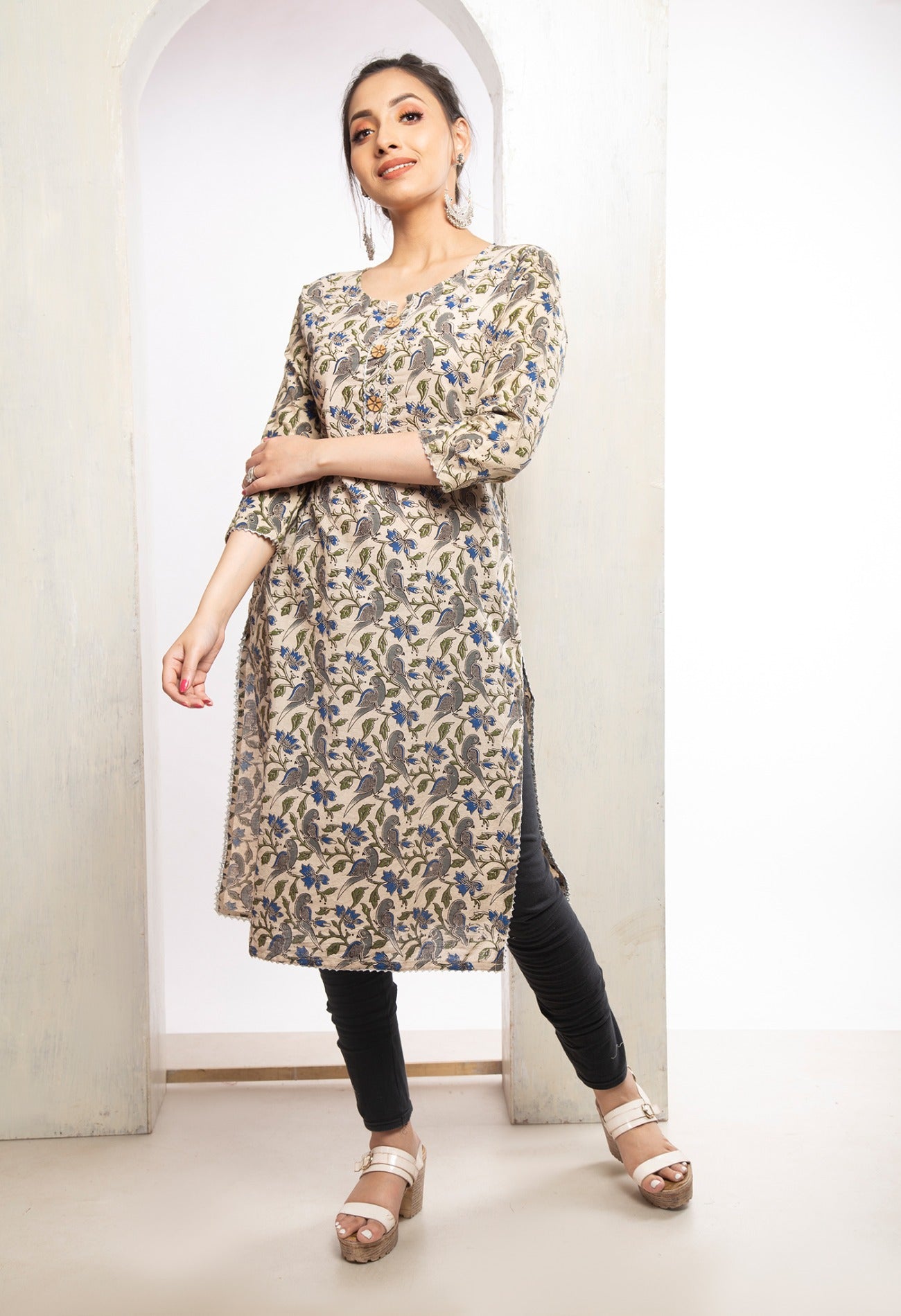Online Shopping for Cream Pure Kalamkari Cotton Kurta with Fancy prints from Gujarat at Unnatisilks.com India