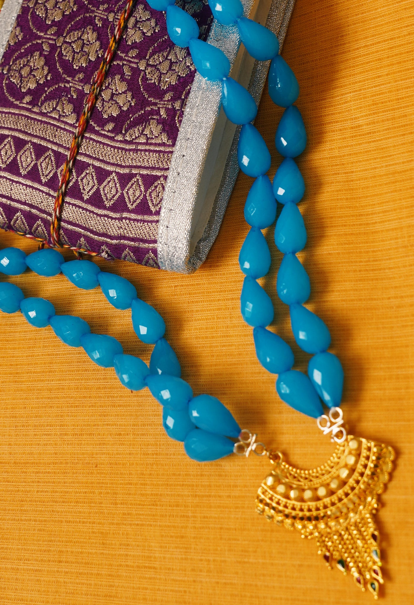 Blue Amravati Long Oval Shape Beads with Pendent- UJ443