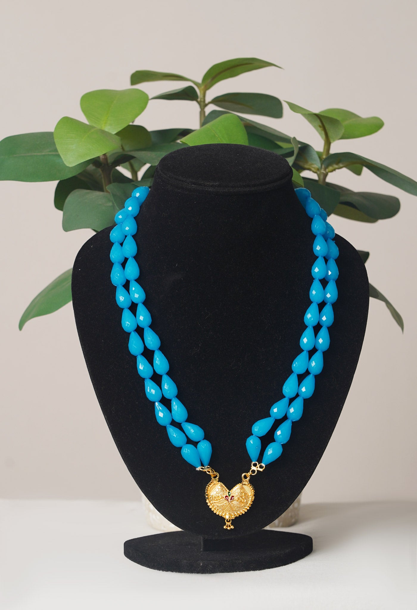 Blue Amravati Long Oval Shape Beads with Pendent- UJ445