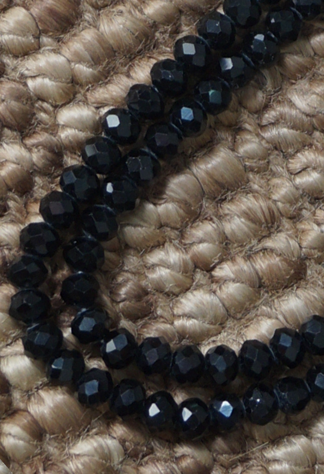 Online Shopping for Black Amravati Crystal Necklace with jewellery from Andhra Pradesh at Unnatisilks.com India