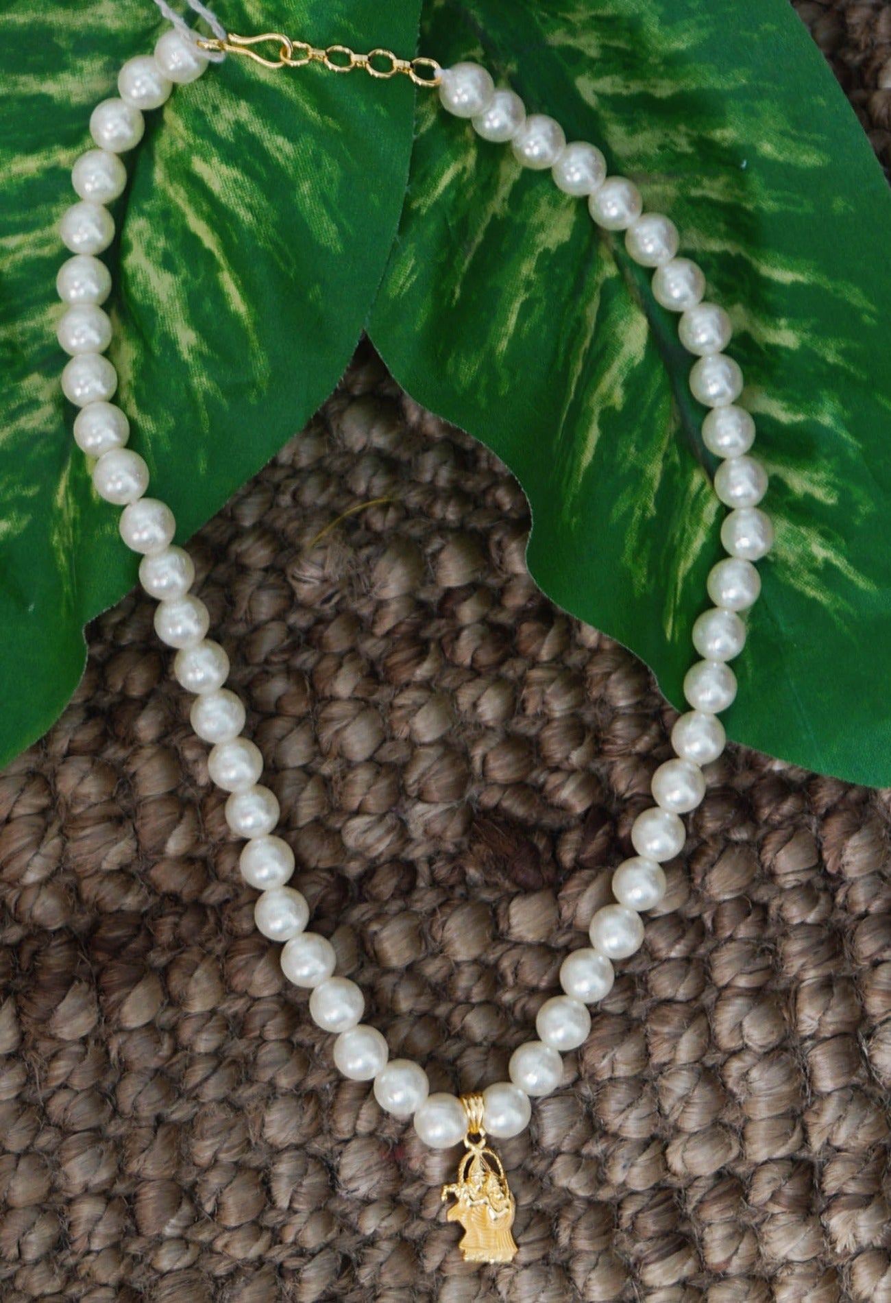 White Amravati Pearls Beads-UJ281