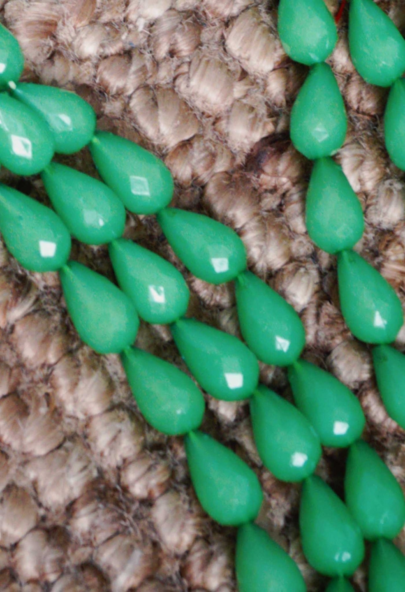 Online Shopping for Green Amravati Crystal Oval Long Pearl Beads with Pendent with jewellery from Andhra Pradesh at Unnatisilks.com India