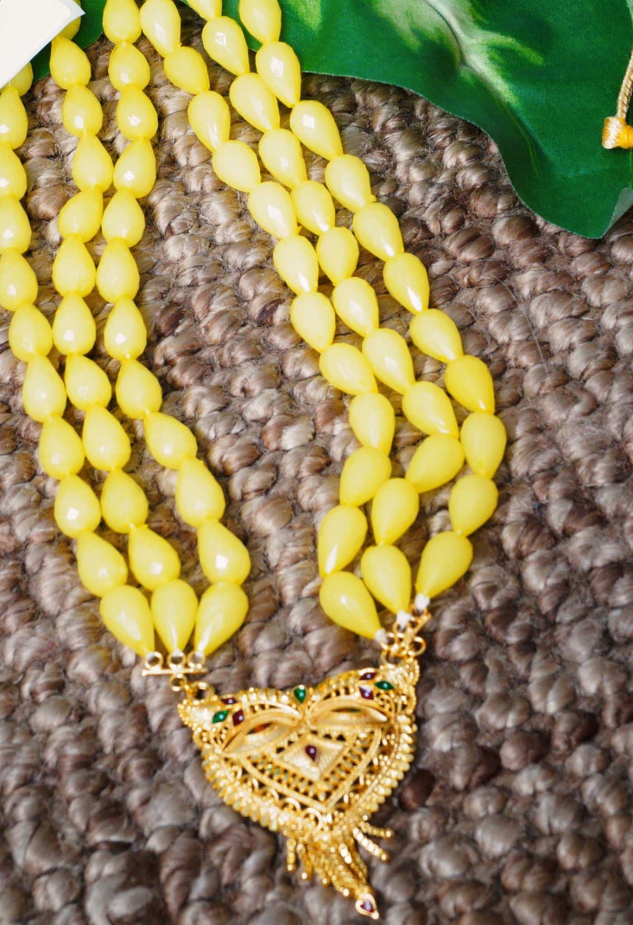Yellow Amravati Crystal Oval Long Pearl Beads with Pendent-UJ311