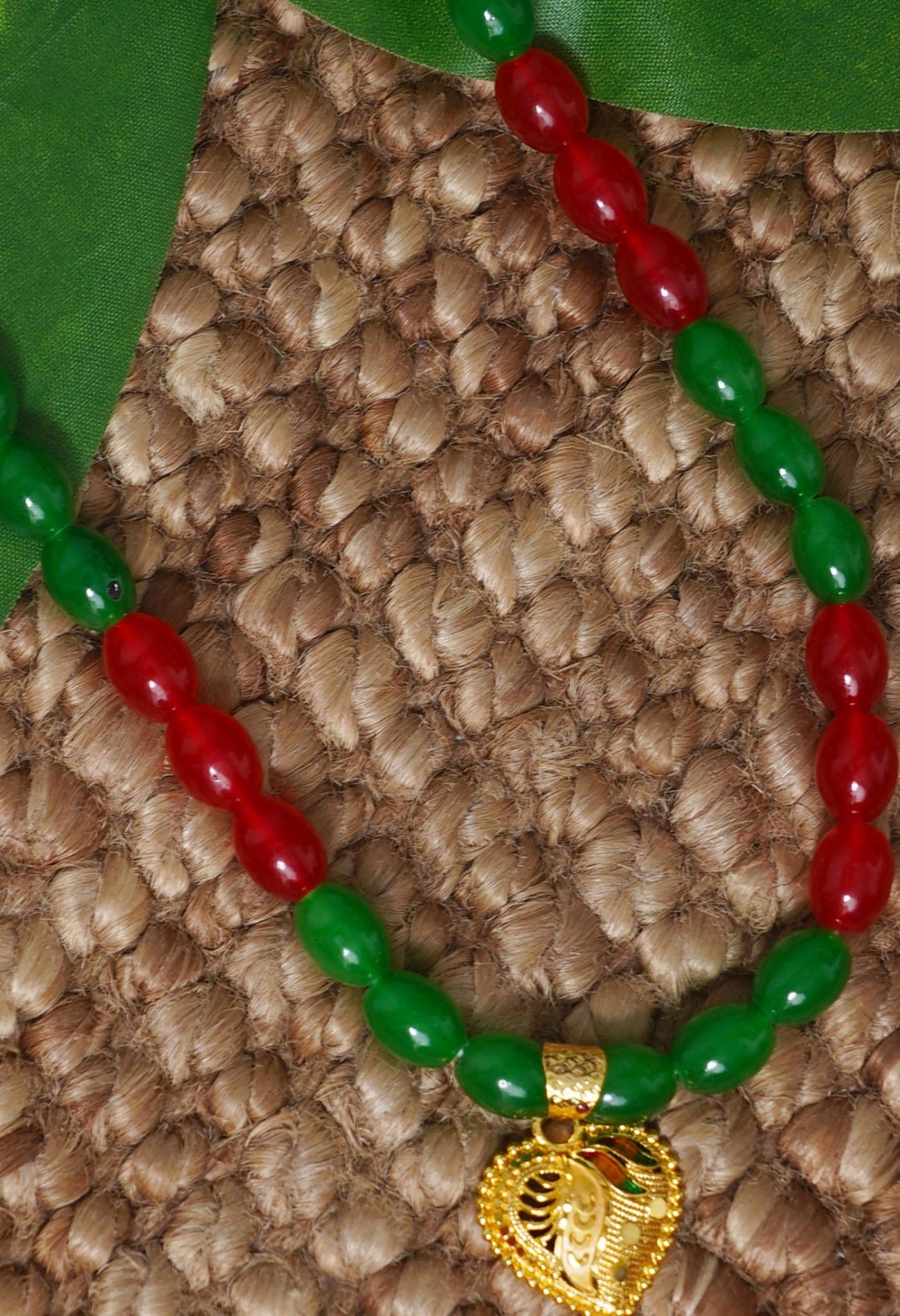 Online Shopping for Red and Green Amravati Oval Beads Necklace with Pendent with jewellery from Andhra pradesh at Unnatisilks.com India