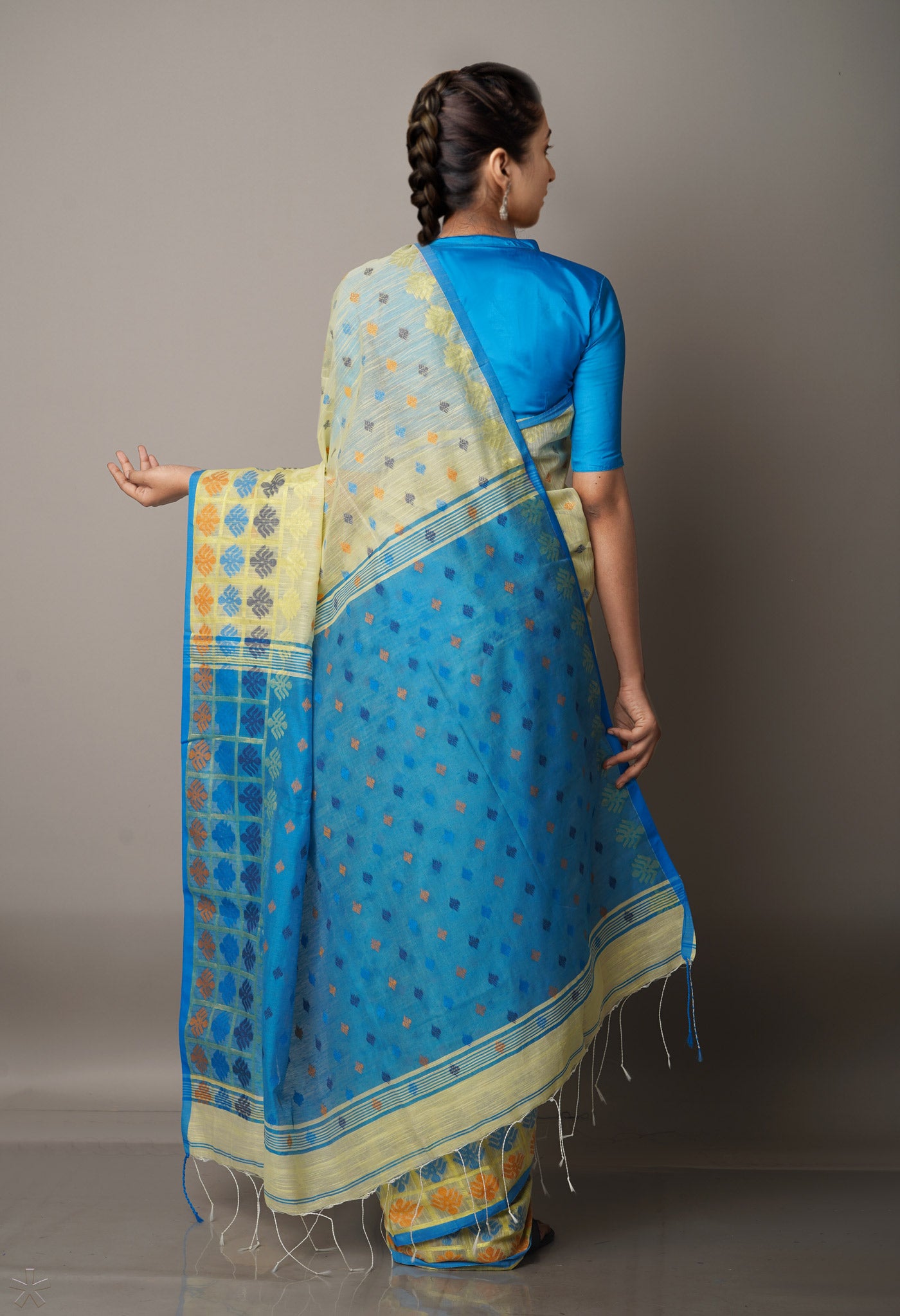 Pale Green Handloom Jamdhani Bengal Sico Saree