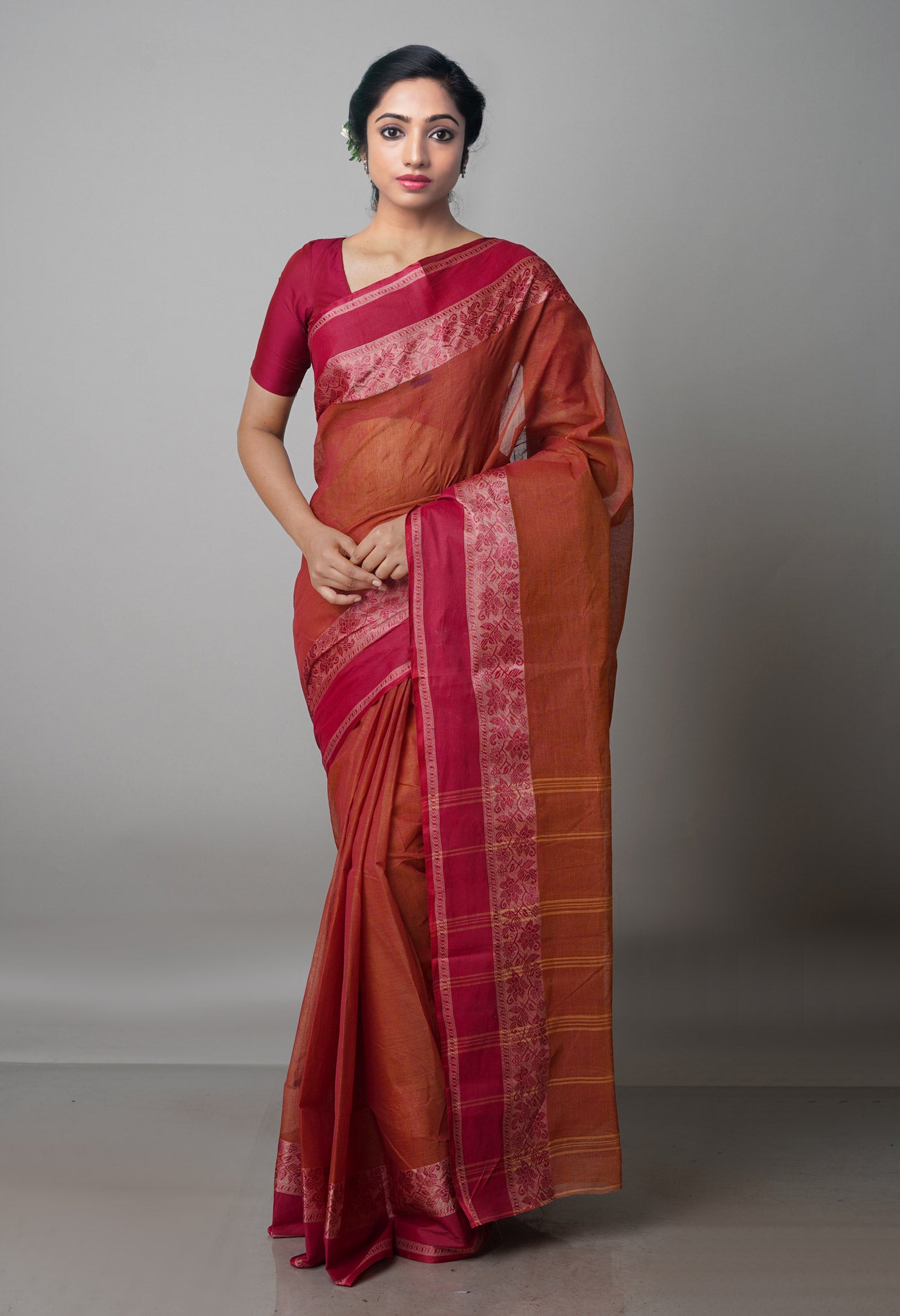 Pale Red Pure Handloom Superfine Bengal Cotton Saree-UNM69626