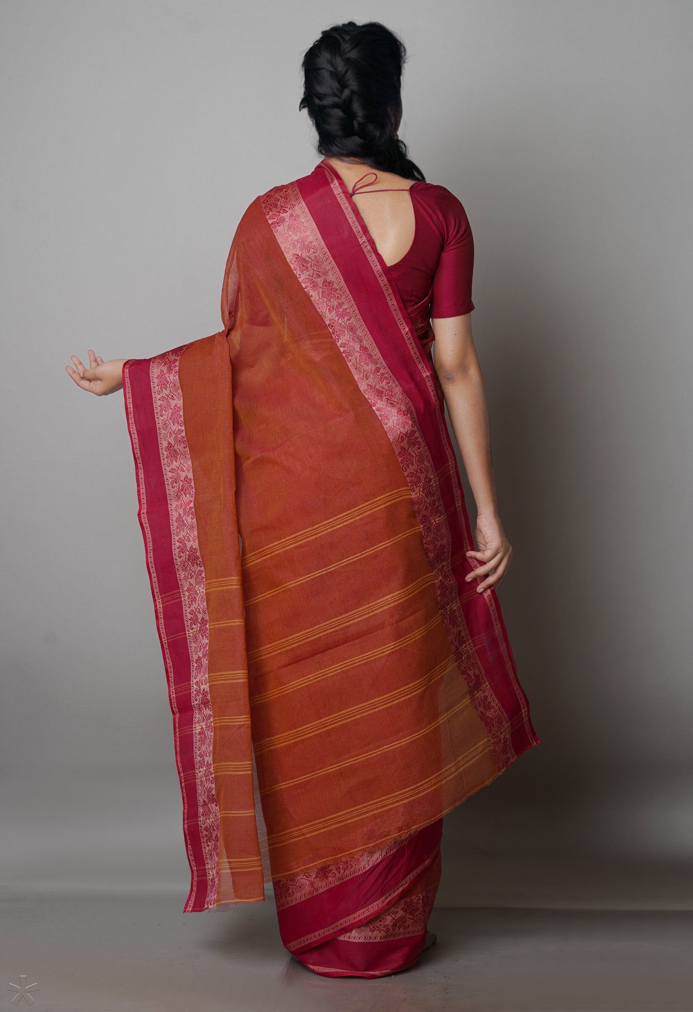 Pale Red Pure Handloom Superfine Bengal Cotton Saree-UNM69626