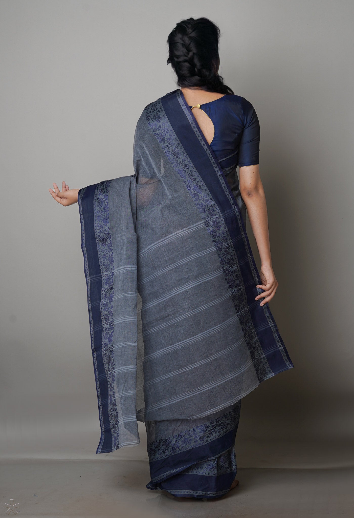 Grey Pure Handloom Superfine Bengal Cotton Saree-UNM69636