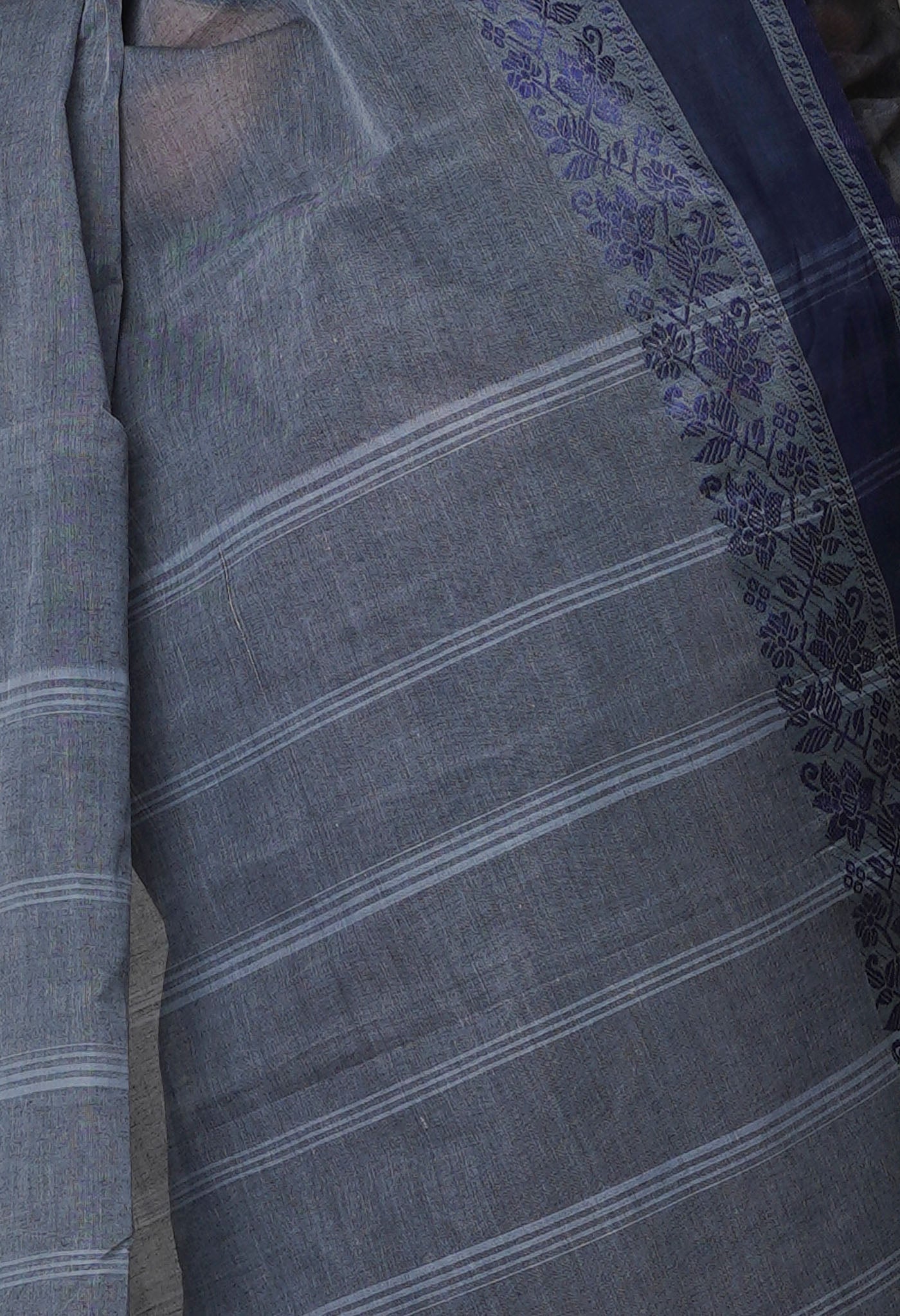 Grey Pure Handloom Superfine Bengal Cotton Saree-UNM69636