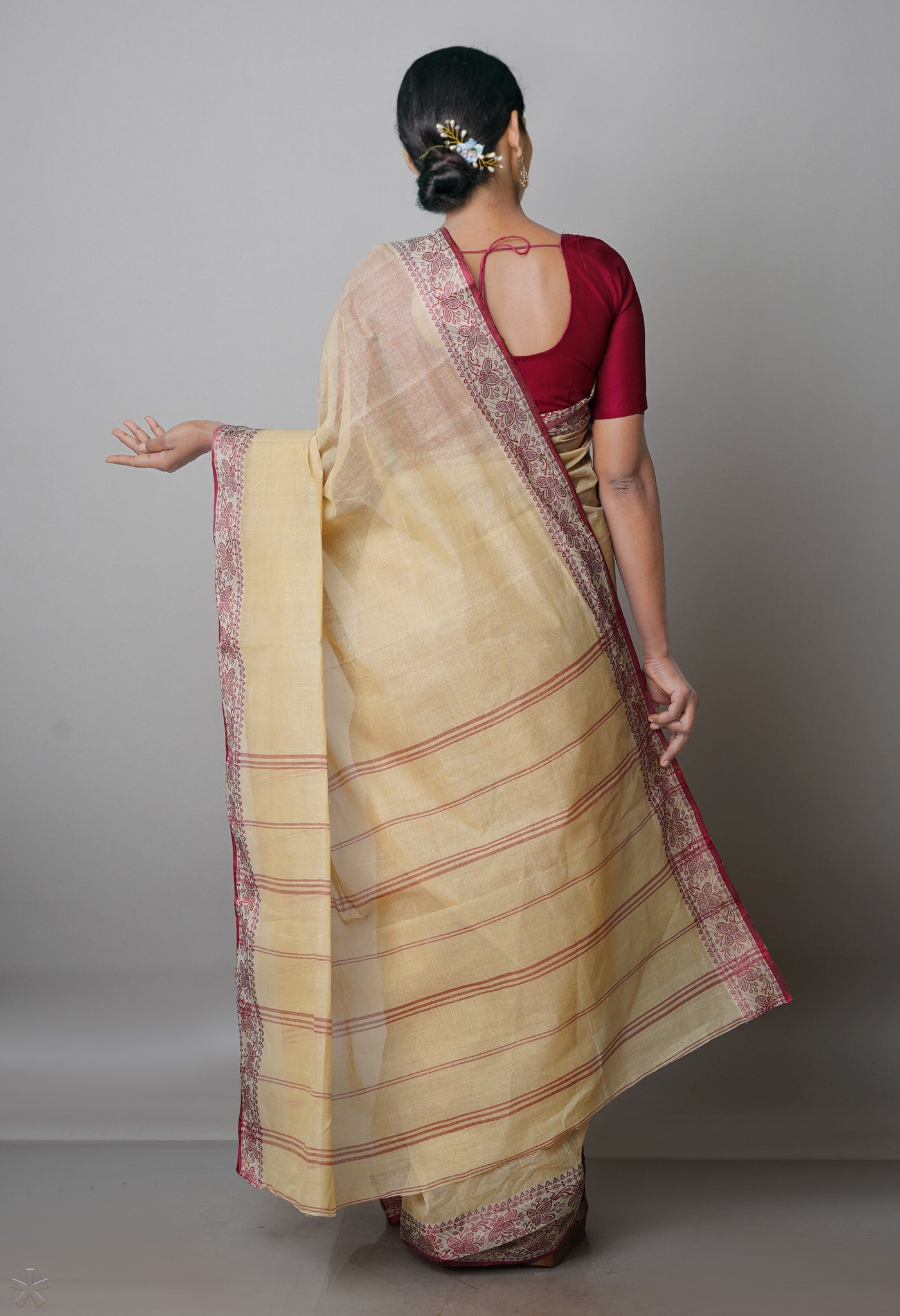 Beige Pure  Handloom Superfine Bengal Cotton Saree-UNM69683