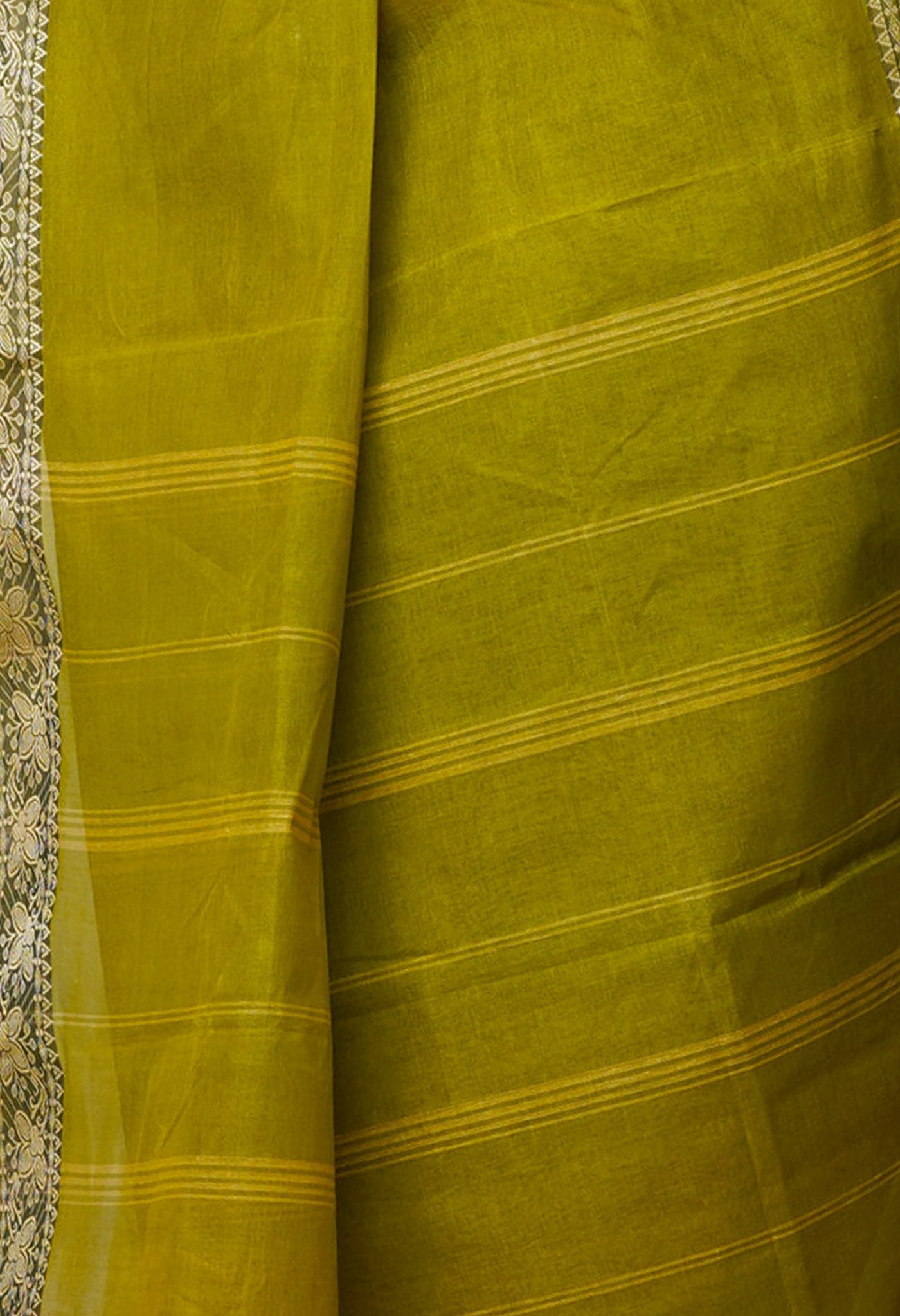 Olive Green Pure Handloom Superfine Bengal Cotton Saree-UNM69685