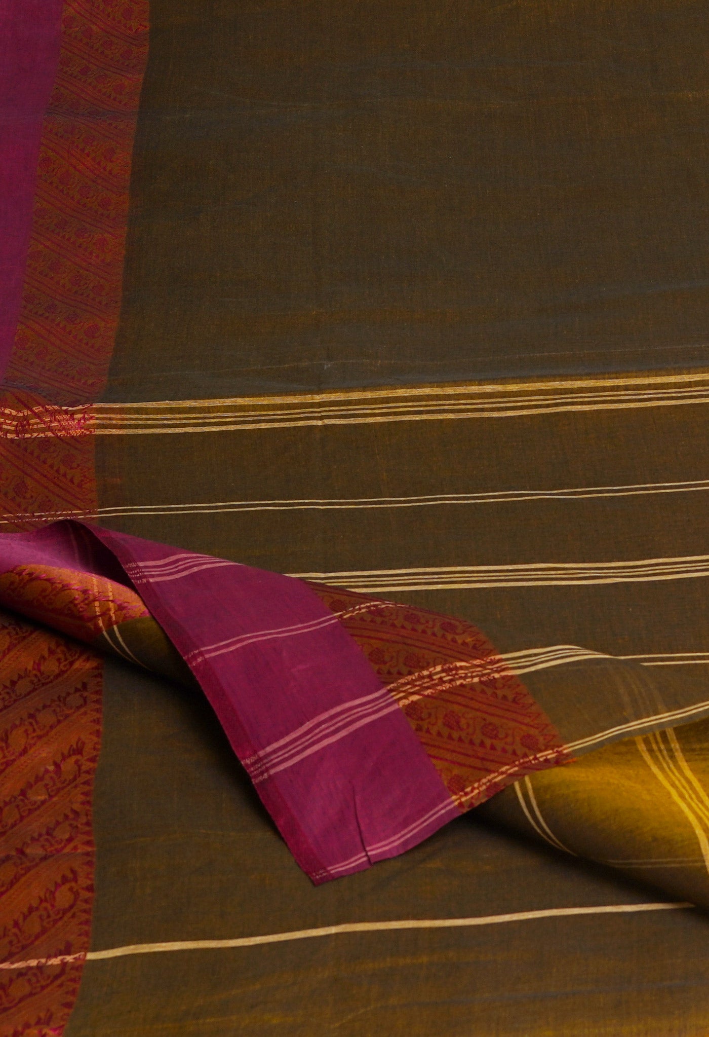 Brown Pure Handloom Superfine Bengal Cotton Saree-UNM69702