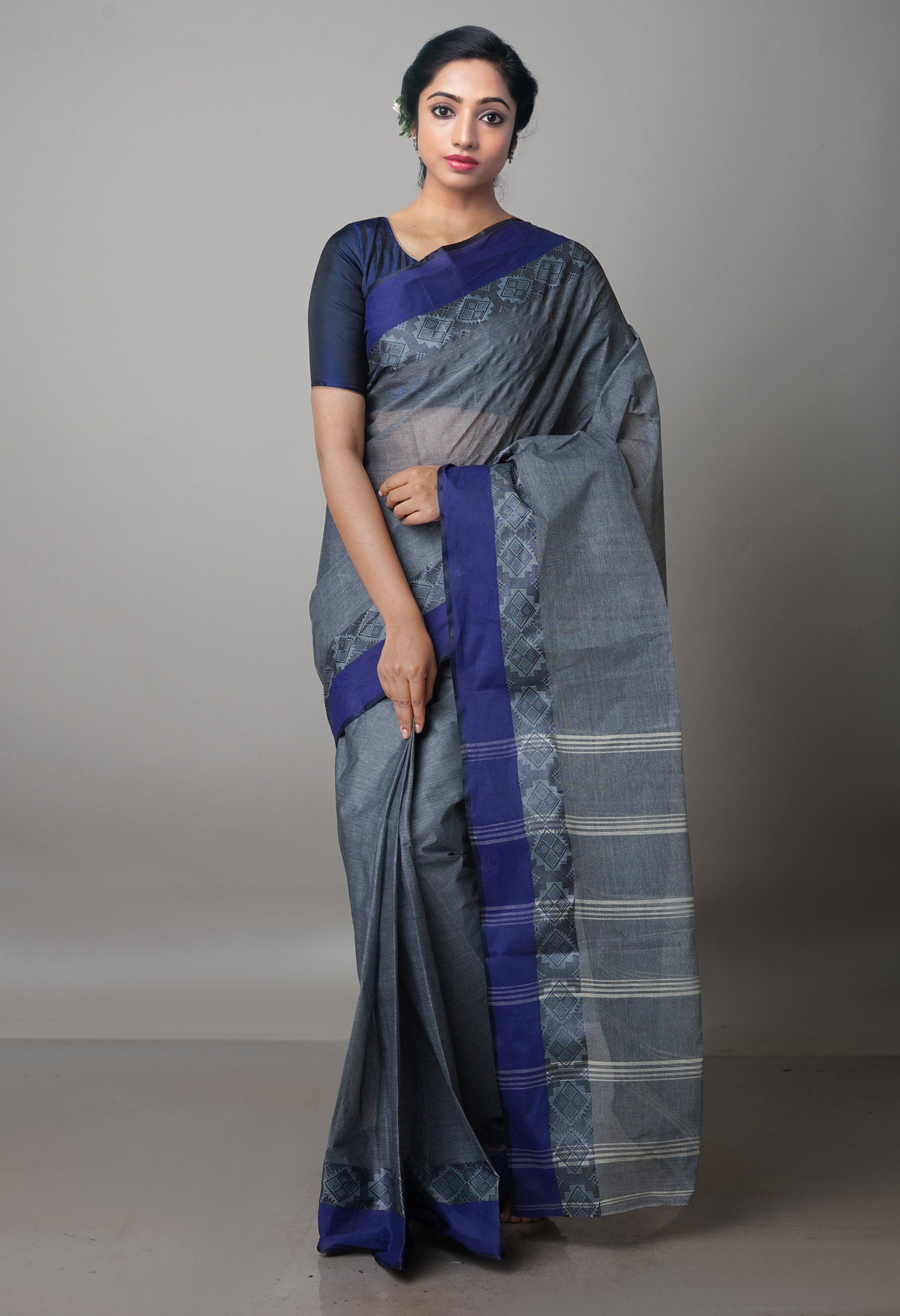 Grey Pure Handloom Superfine Bengal Cotton Saree-UNM69727