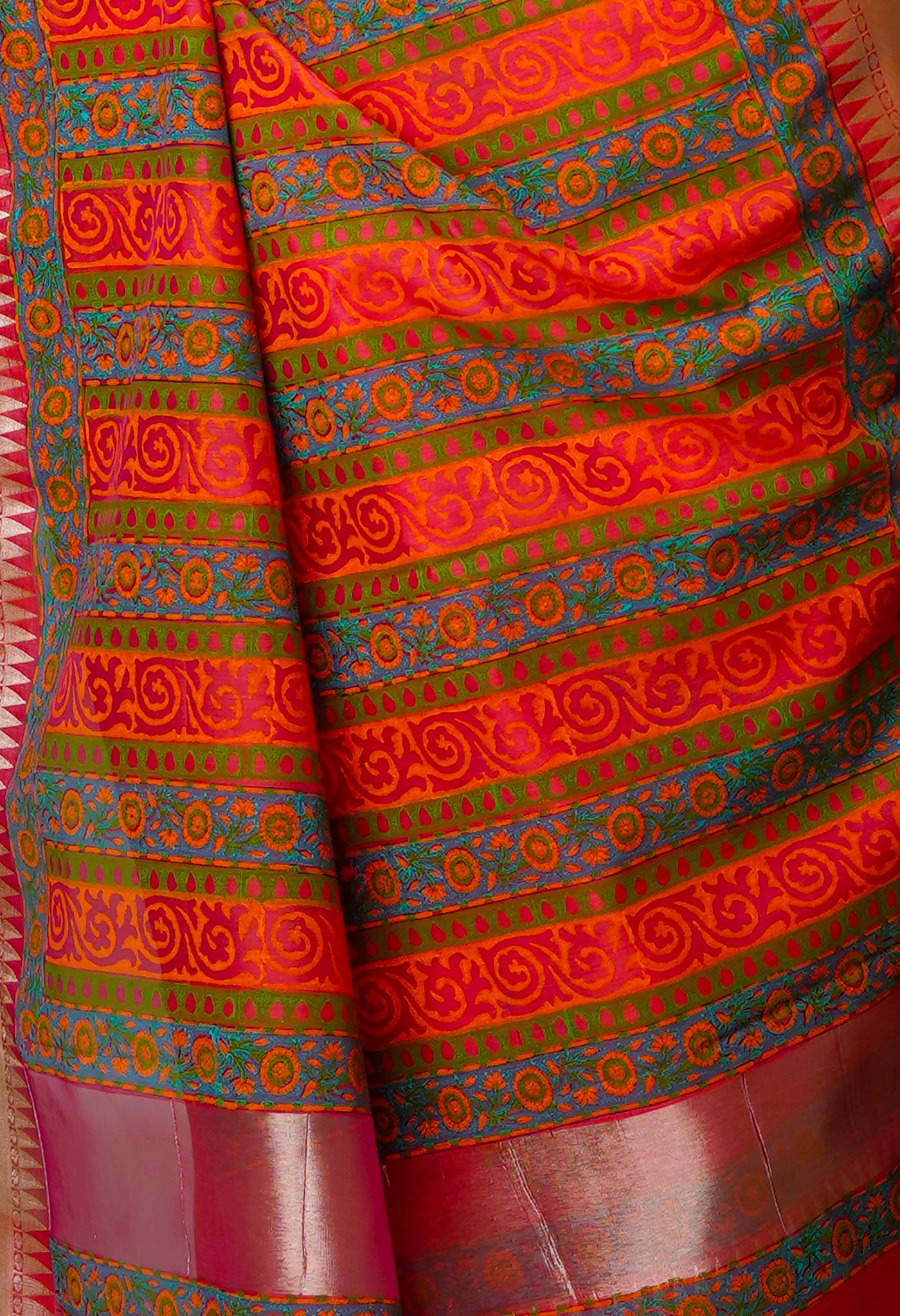Carmine Red Pure Handloom Chanderi Sico Saree-UNM70127