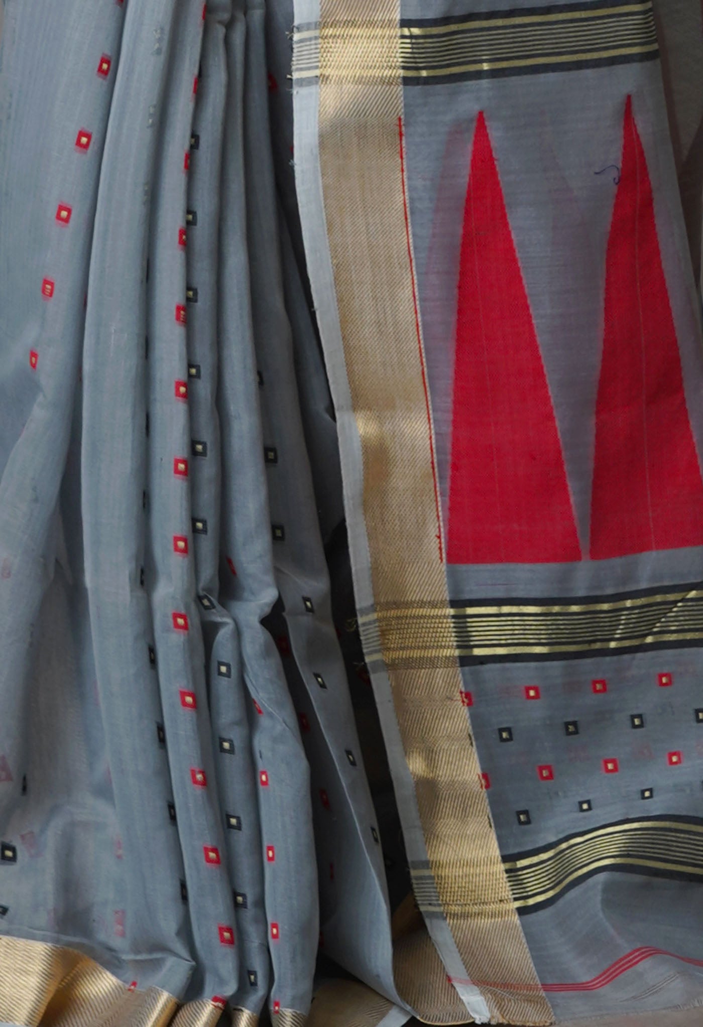 Grey Pure Handloom Dhakai Jamdhani Cotton Silk Saree