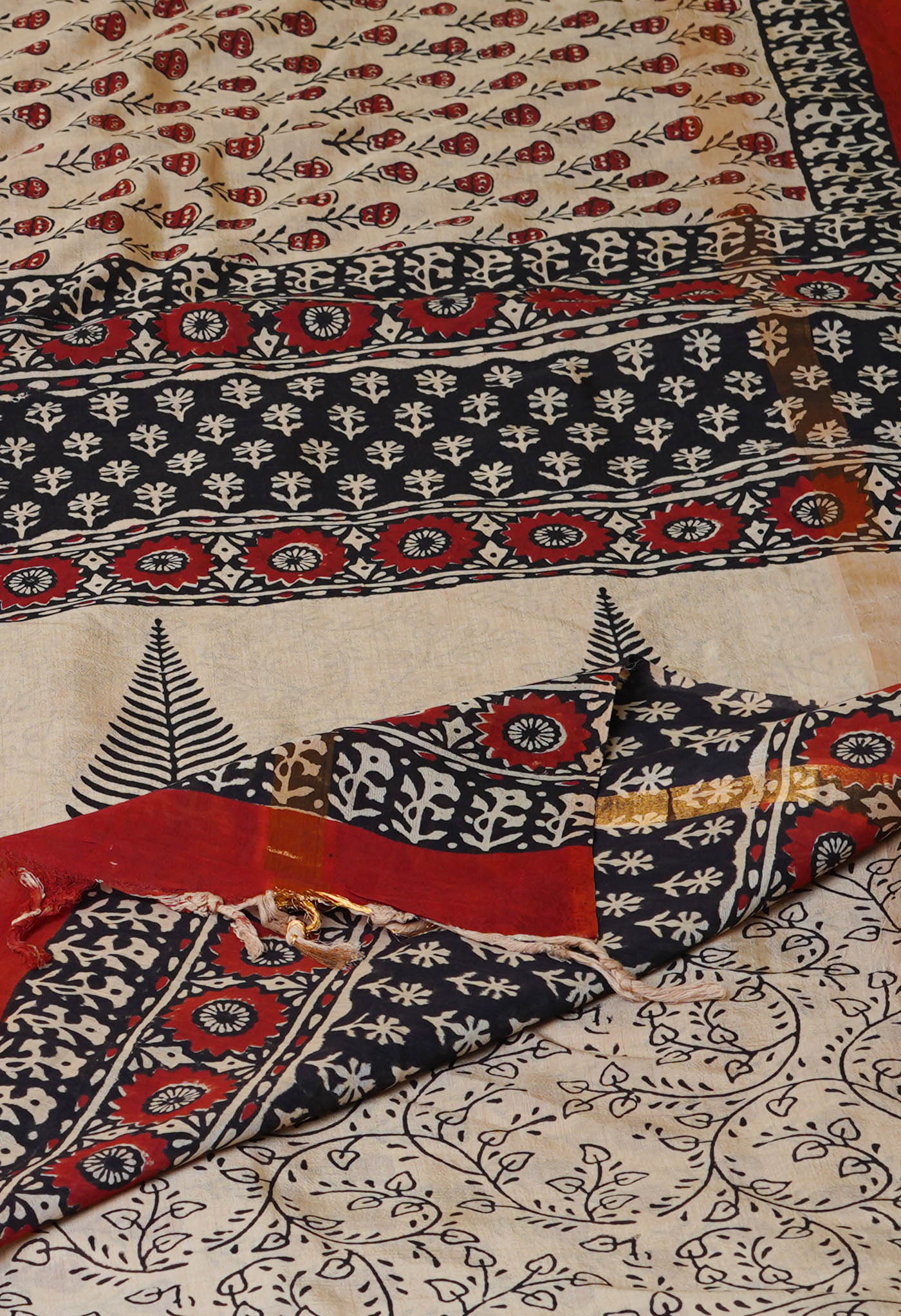 Cream Pure Preet Bagru Printed Chanderi sico Saree-UNM70438