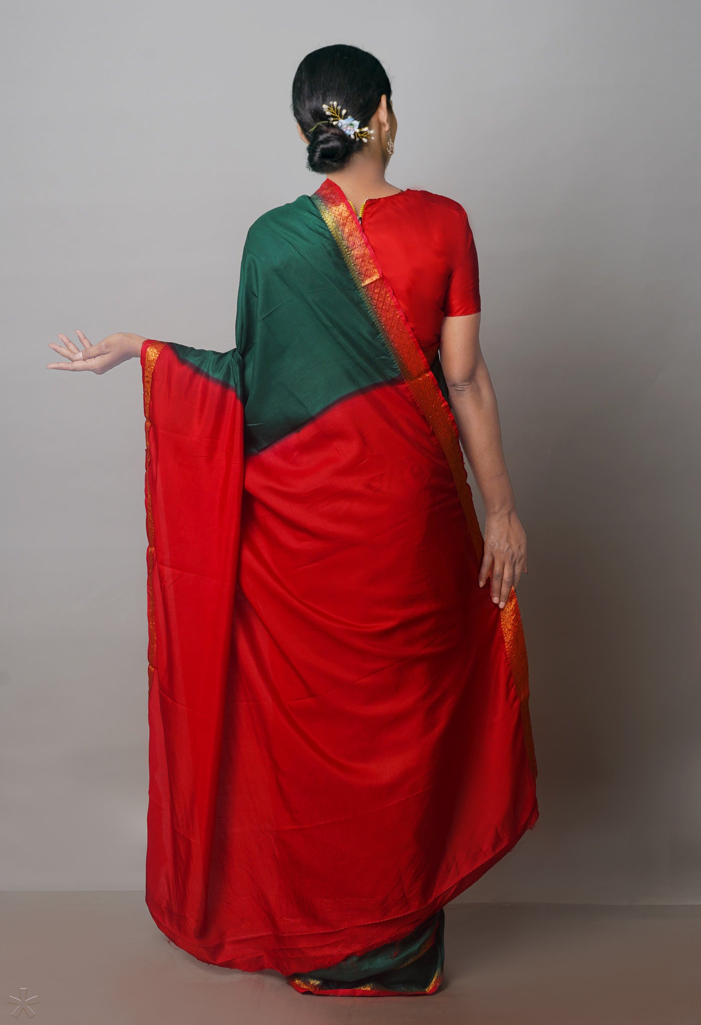 Dark Green Mangalagiri Silk Saree-UNM70904