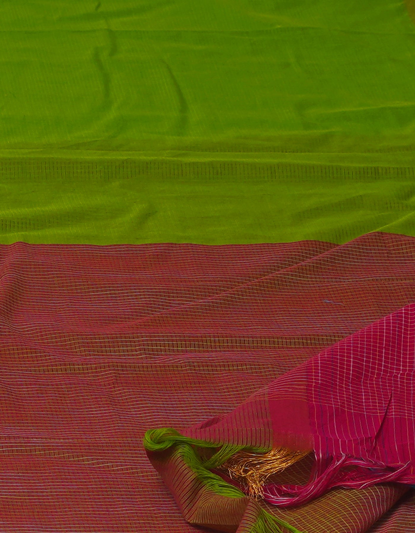 Green Pure Handloom Mangalagiri Cotton Saree-UNM70980