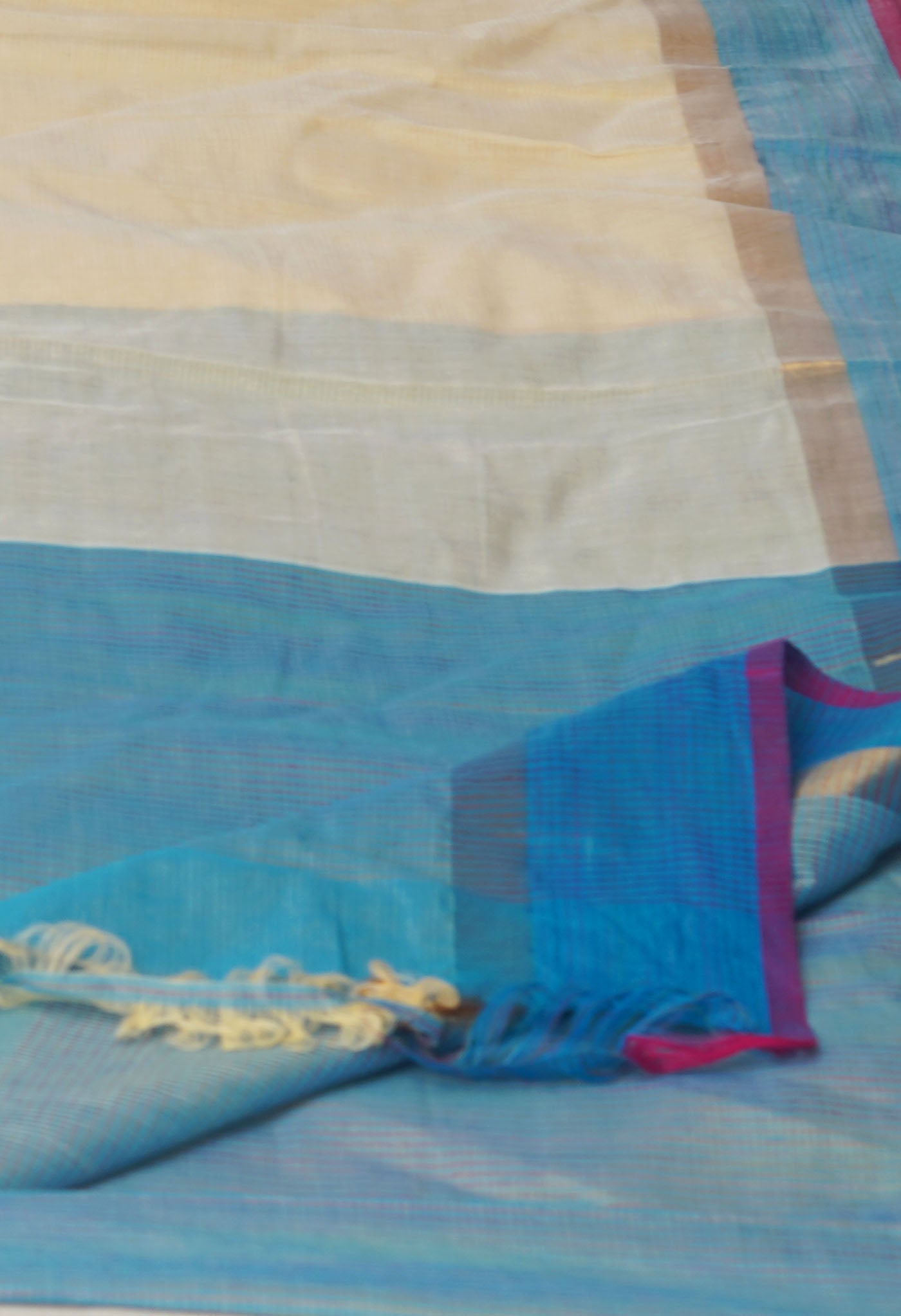 Cream Pure Handloom Mangalagiri Cotton Saree-UNM70981
